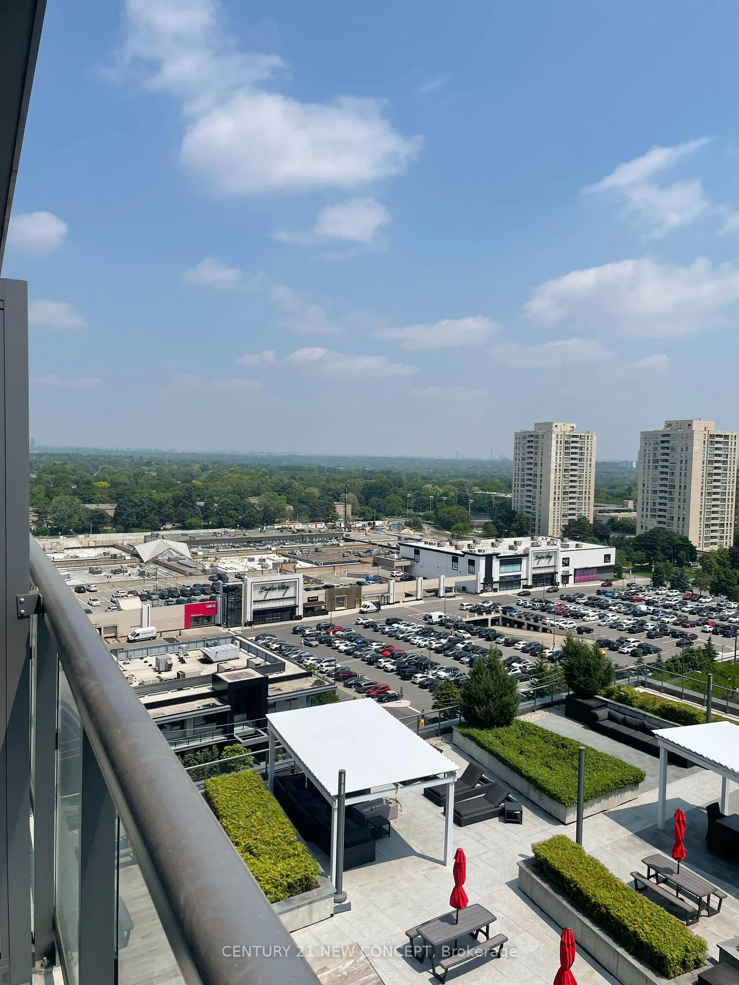 Photo 12 of Unit PH01, 7 Kenaston Gardens E, North York, Bayview Village — HOMEH