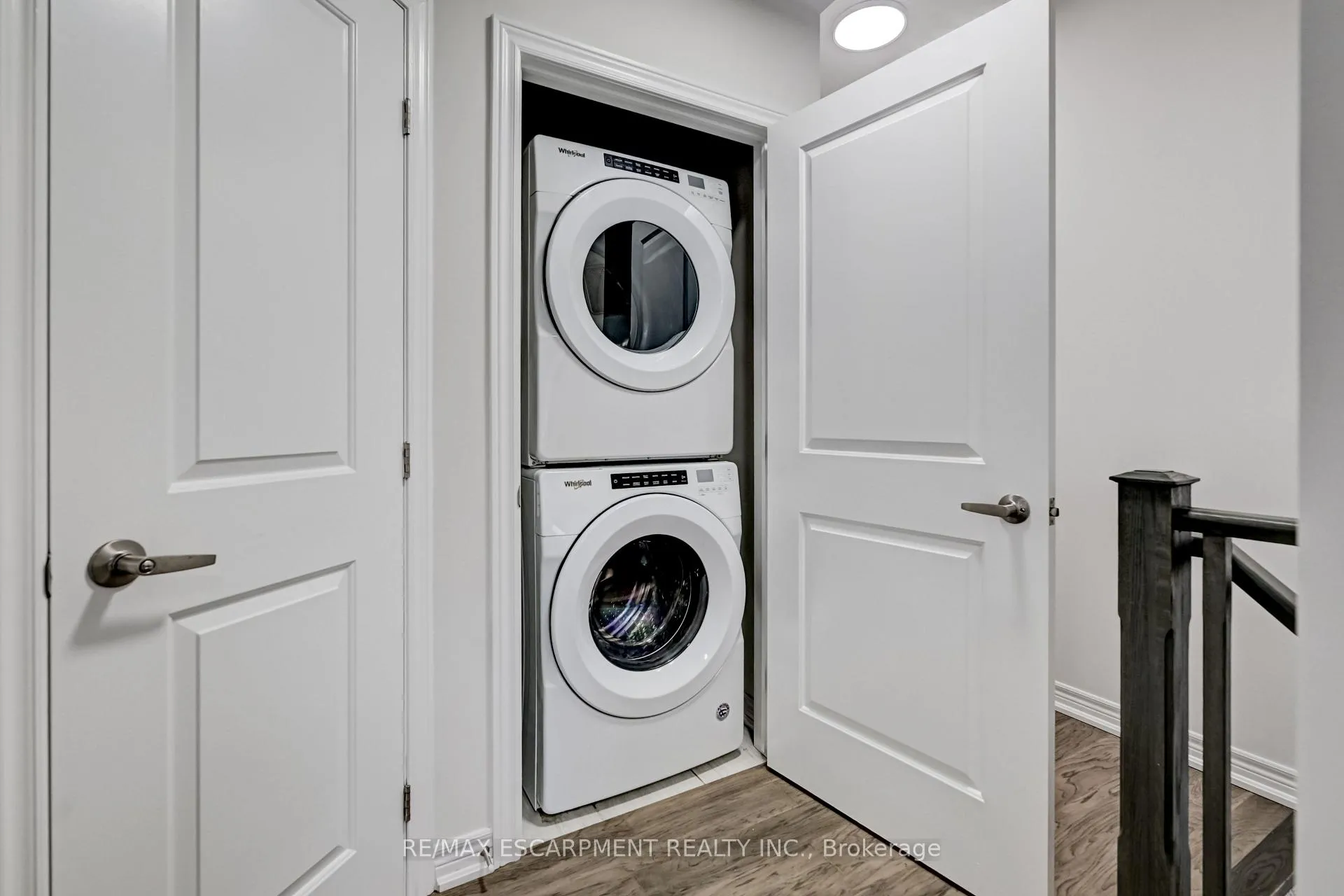 Photo 20 of 23 Ridgeside Lane, Hamilton, Waterdown — HOMEH