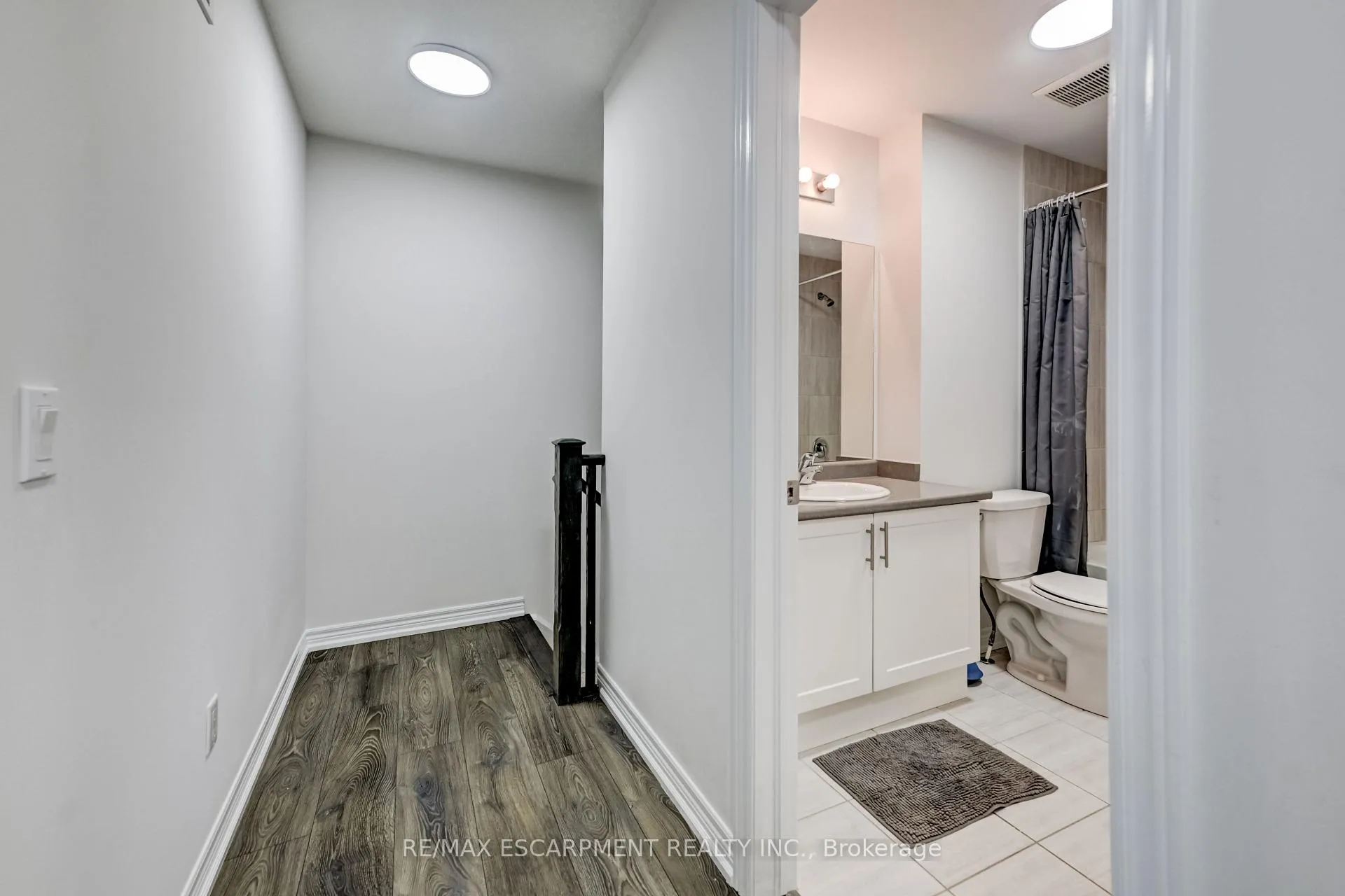 Photo 22 of 23 Ridgeside Lane, Hamilton, Waterdown — HOMEH
