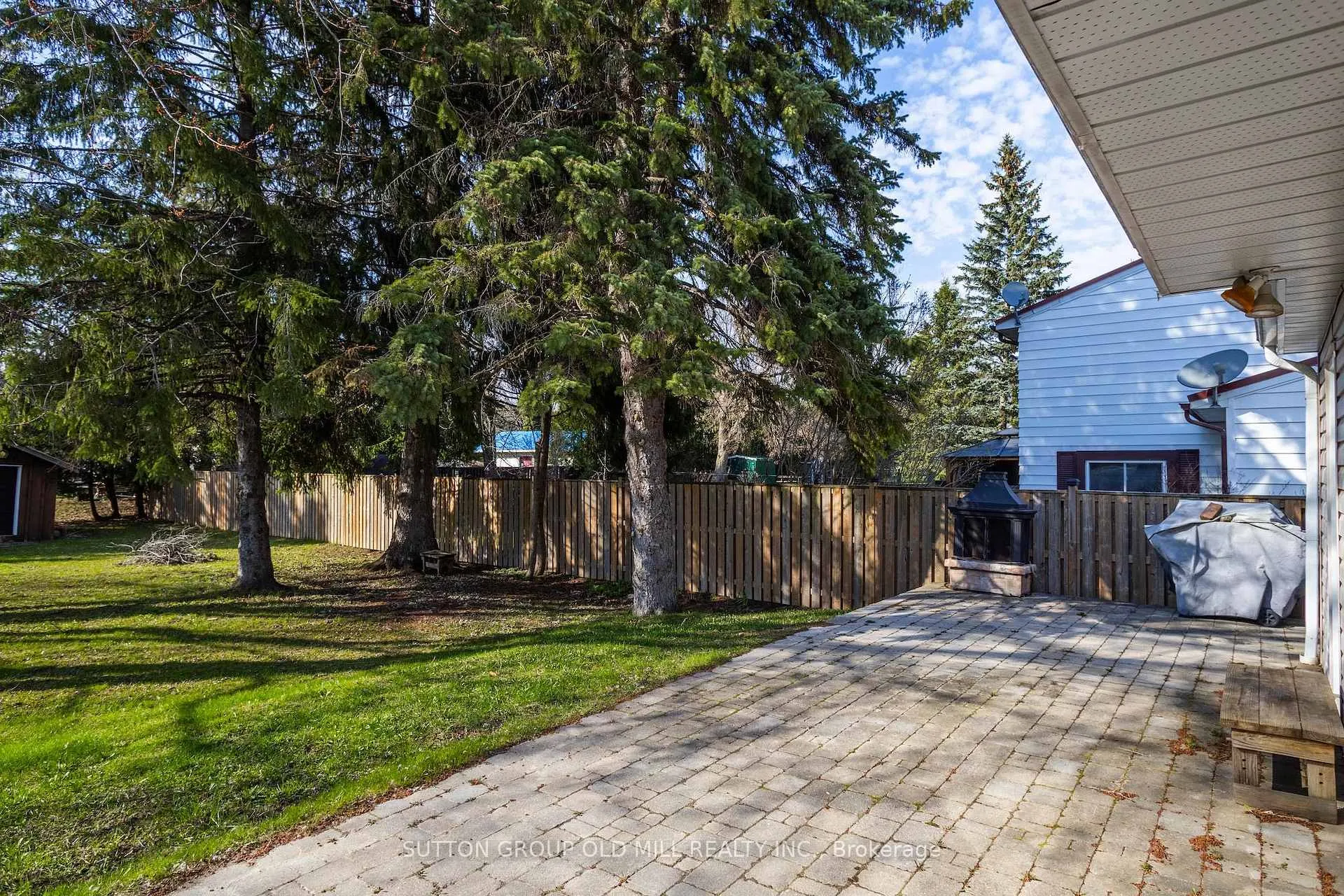 Photo 7 of 124 Bruce Street S, Blue Mountains — HOMEH
