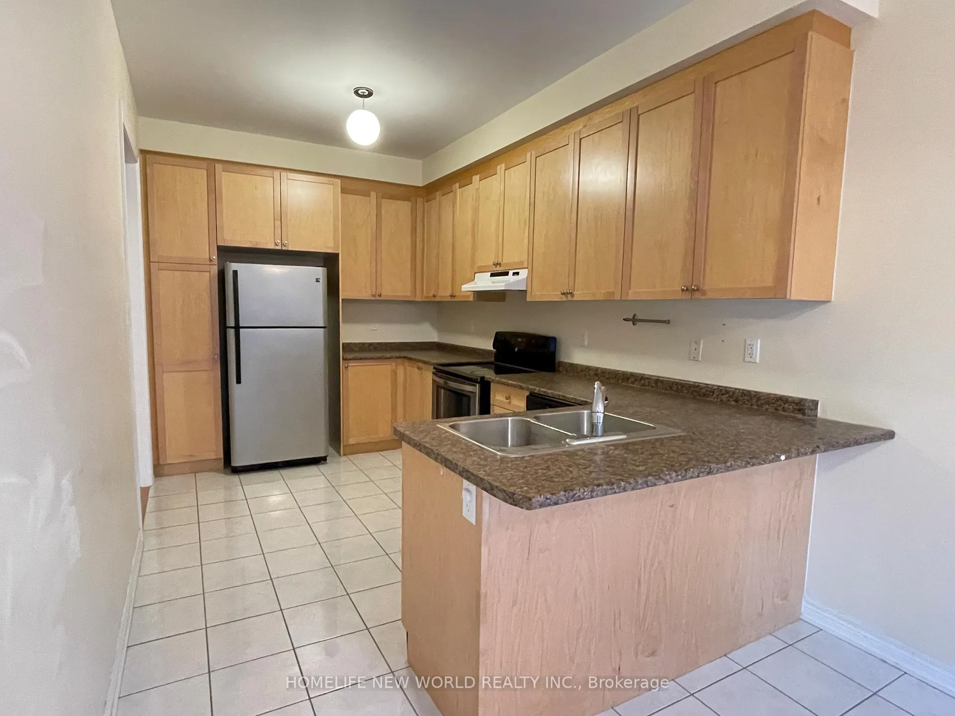 Photo 5 of 3 Robert Osprey Drive, Markham, Cathedraltown — HOMEH