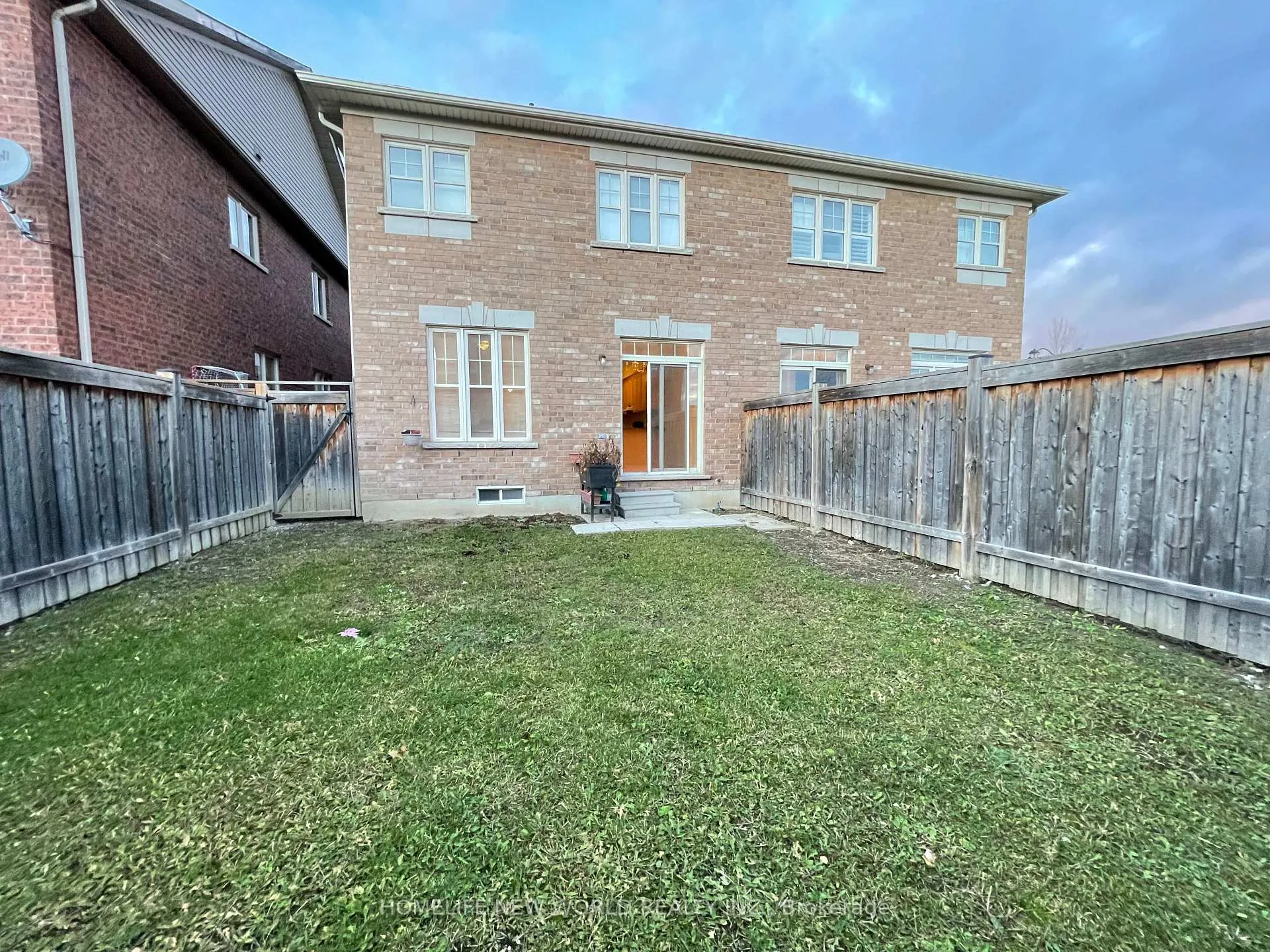 Photo 13 of 3 Robert Osprey Drive, Markham, Cathedraltown — HOMEH