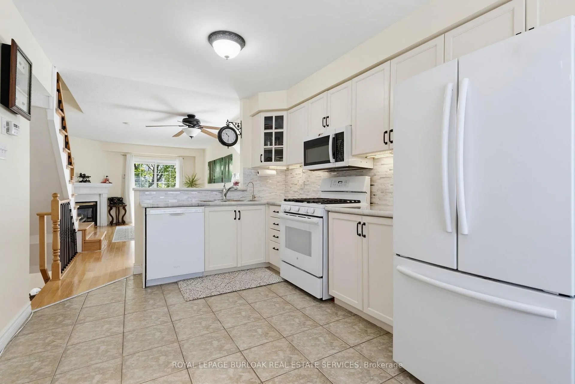 Photo 5 of Unit 110, 3480 Upper Middle Road, Burlington, Palmer — HOMEH