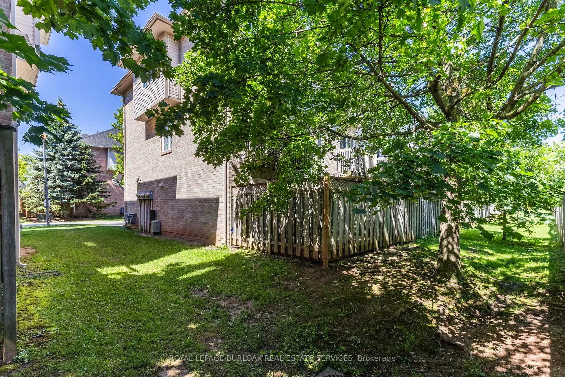 Photo 28 of Unit 110, 3480 Upper Middle Road, Burlington, Palmer — HOMEH