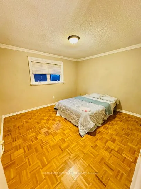 Photo 16 of 4562 Penhallow Road, Mississauga, Creditview — HOMEH
