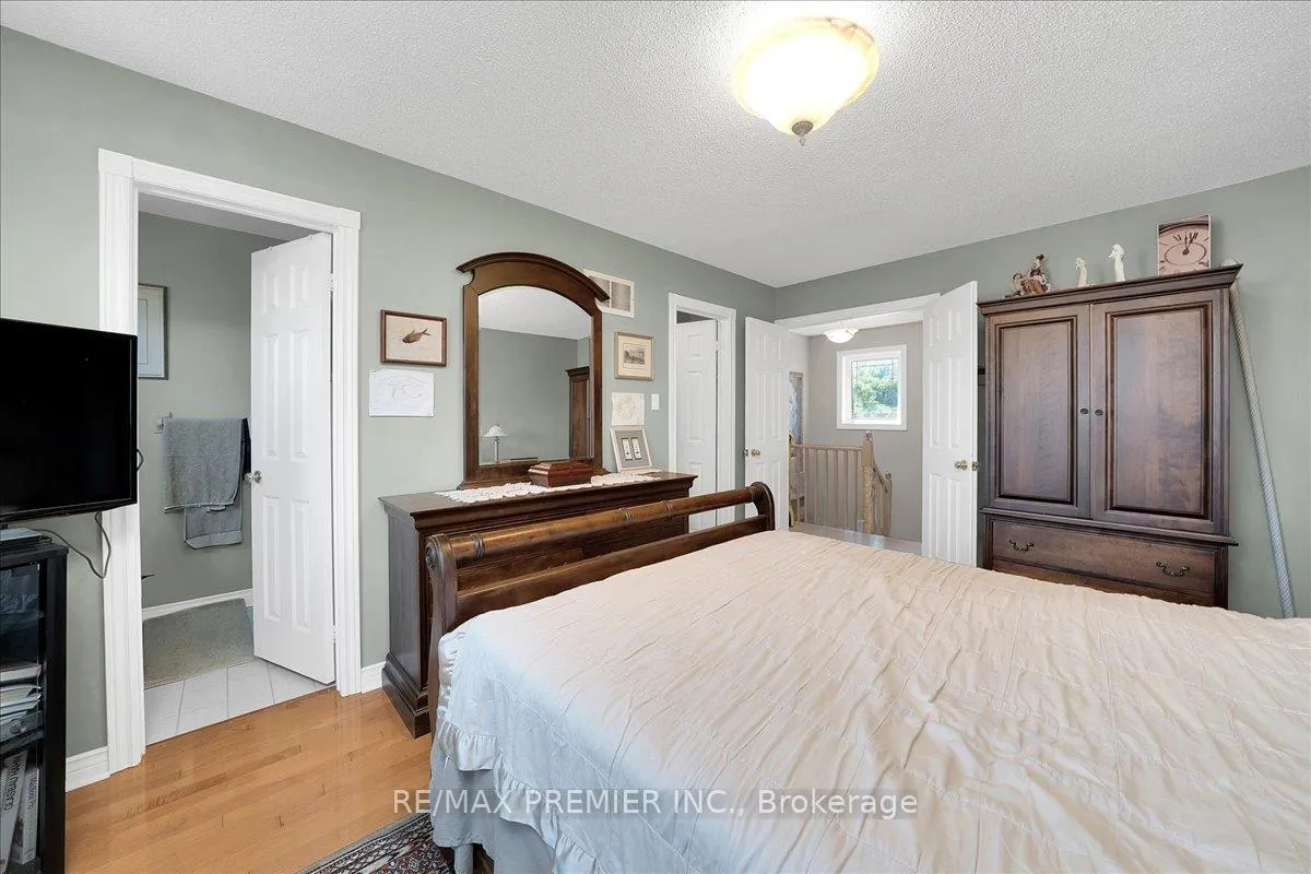 Photo 20 of 17 Berrydown Drive, Caledon, Bolton East — HOMEH