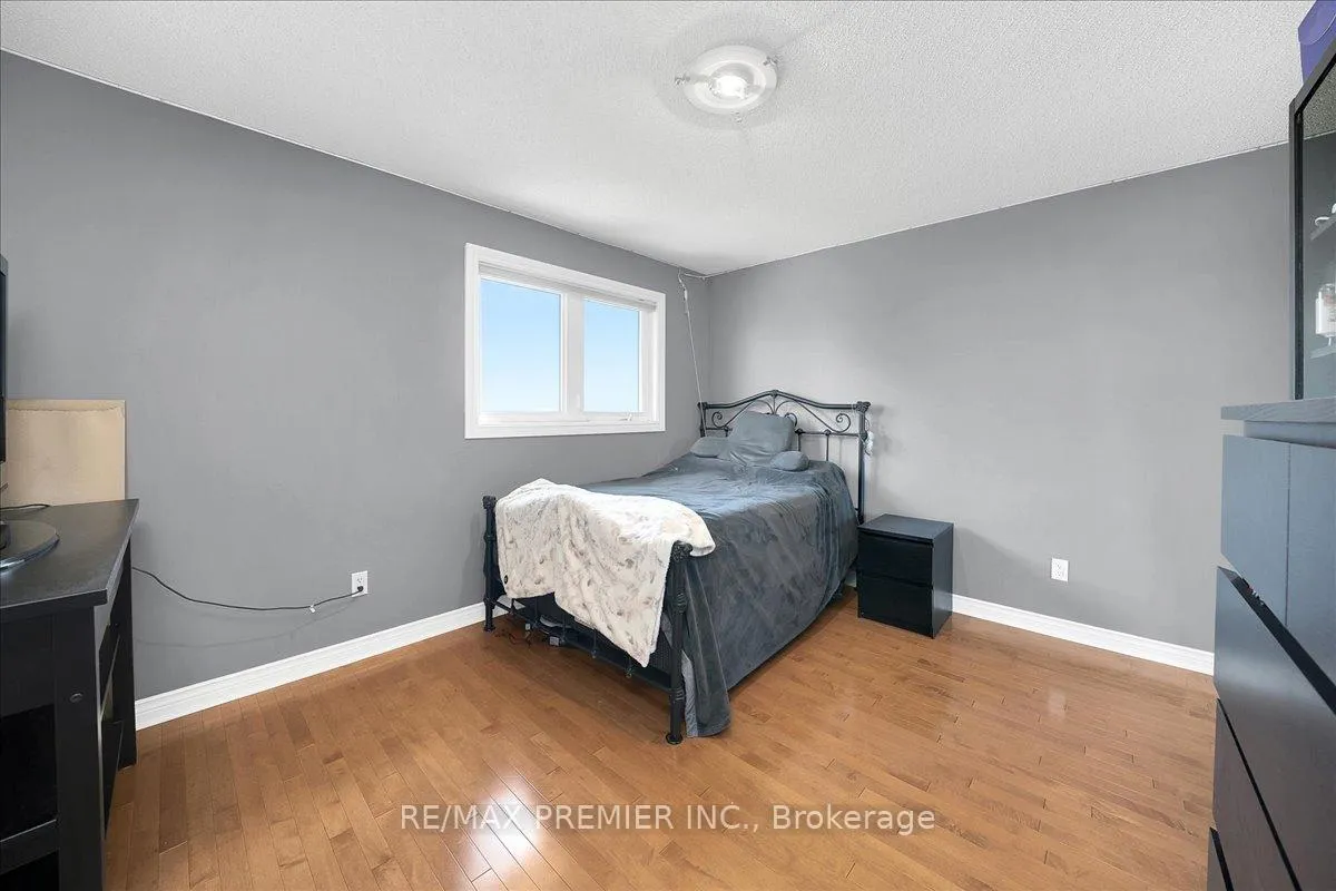 Photo 22 of 17 Berrydown Drive, Caledon, Bolton East — HOMEH