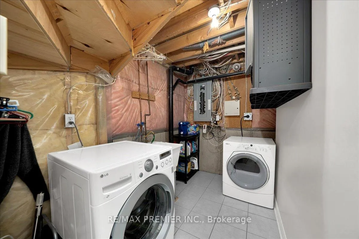 Photo 26 of 17 Berrydown Drive, Caledon, Bolton East — HOMEH