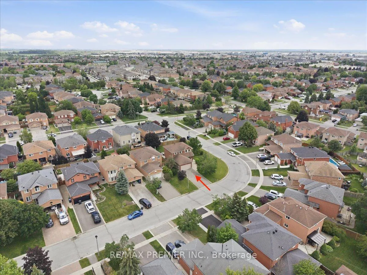 Photo 39 of 17 Berrydown Drive, Caledon, Bolton East — HOMEH
