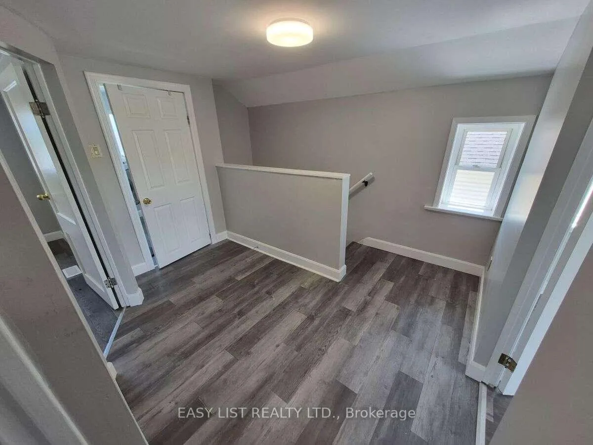 Photo 5 of 850 St Marys Street, Peterborough, Otonabee Ward 1 — HOMEH