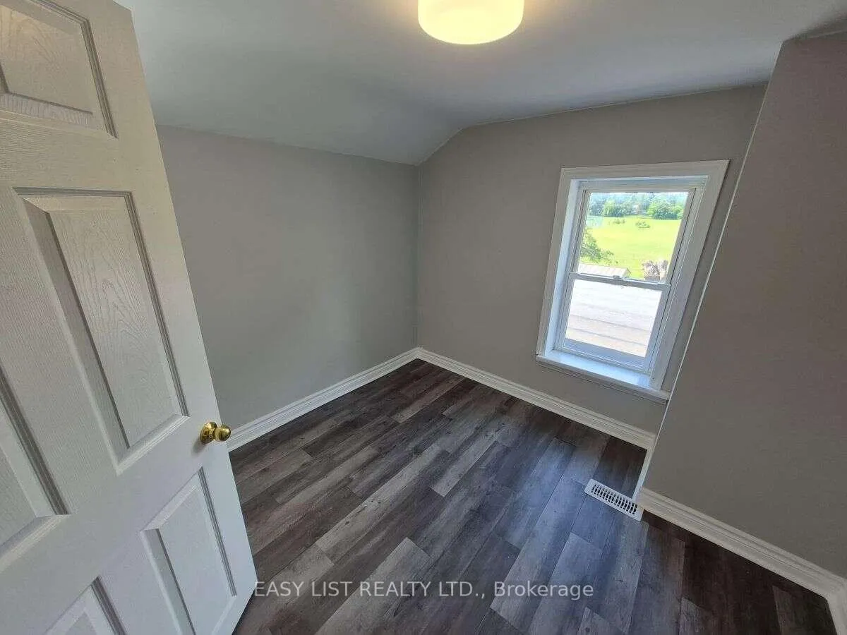 Photo 7 of 850 St Marys Street, Peterborough, Otonabee Ward 1 — HOMEH