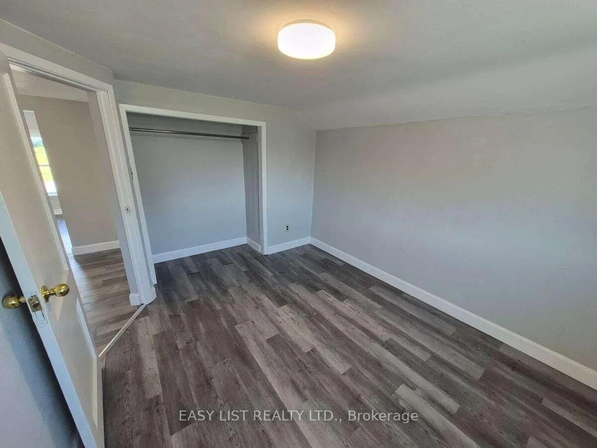 Photo 13 of 850 St Marys Street, Peterborough, Otonabee Ward 1 — HOMEH
