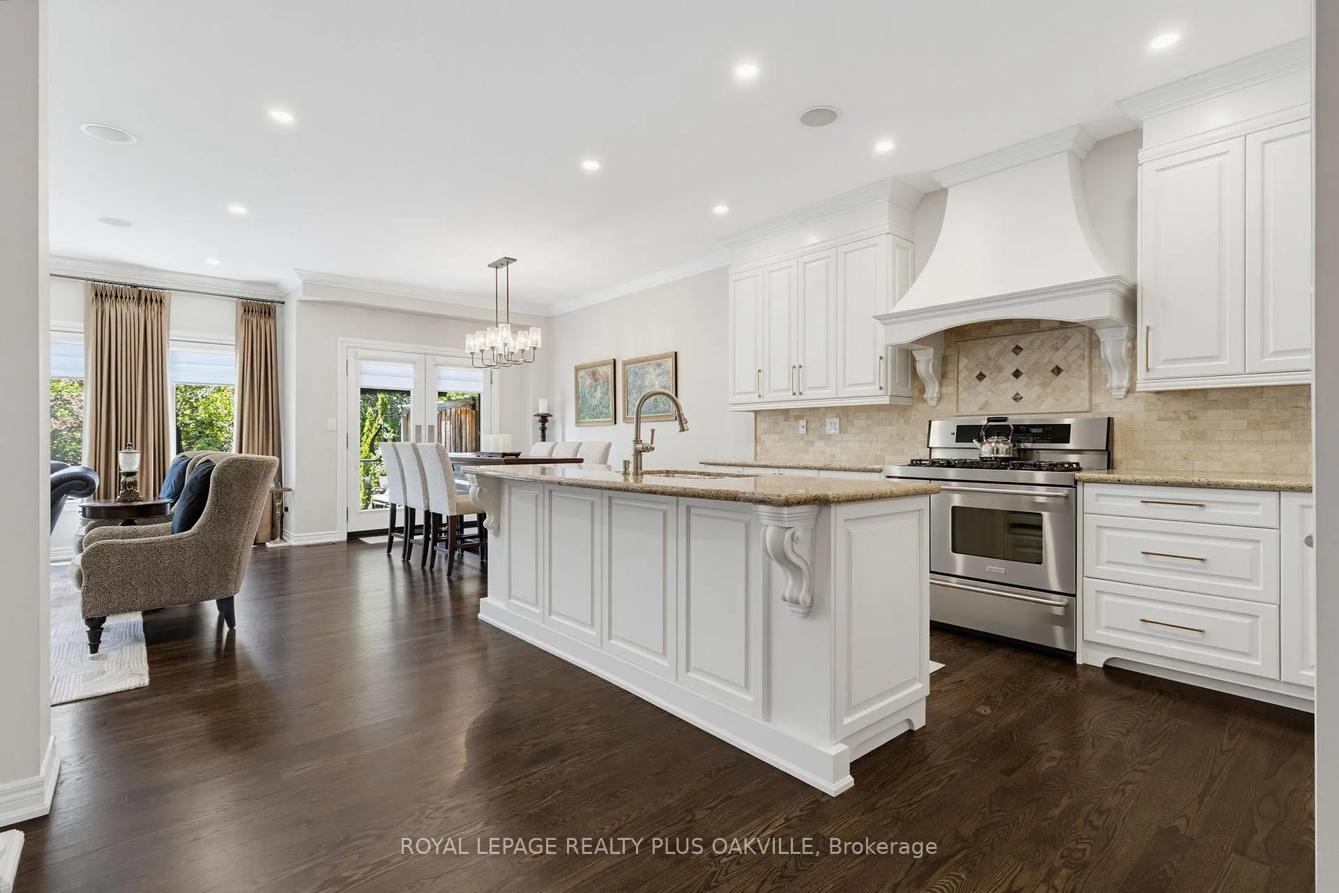 Photo 8 of 2444 Valleyridge Drive, Oakville, Bronte Creek — HOMEH
