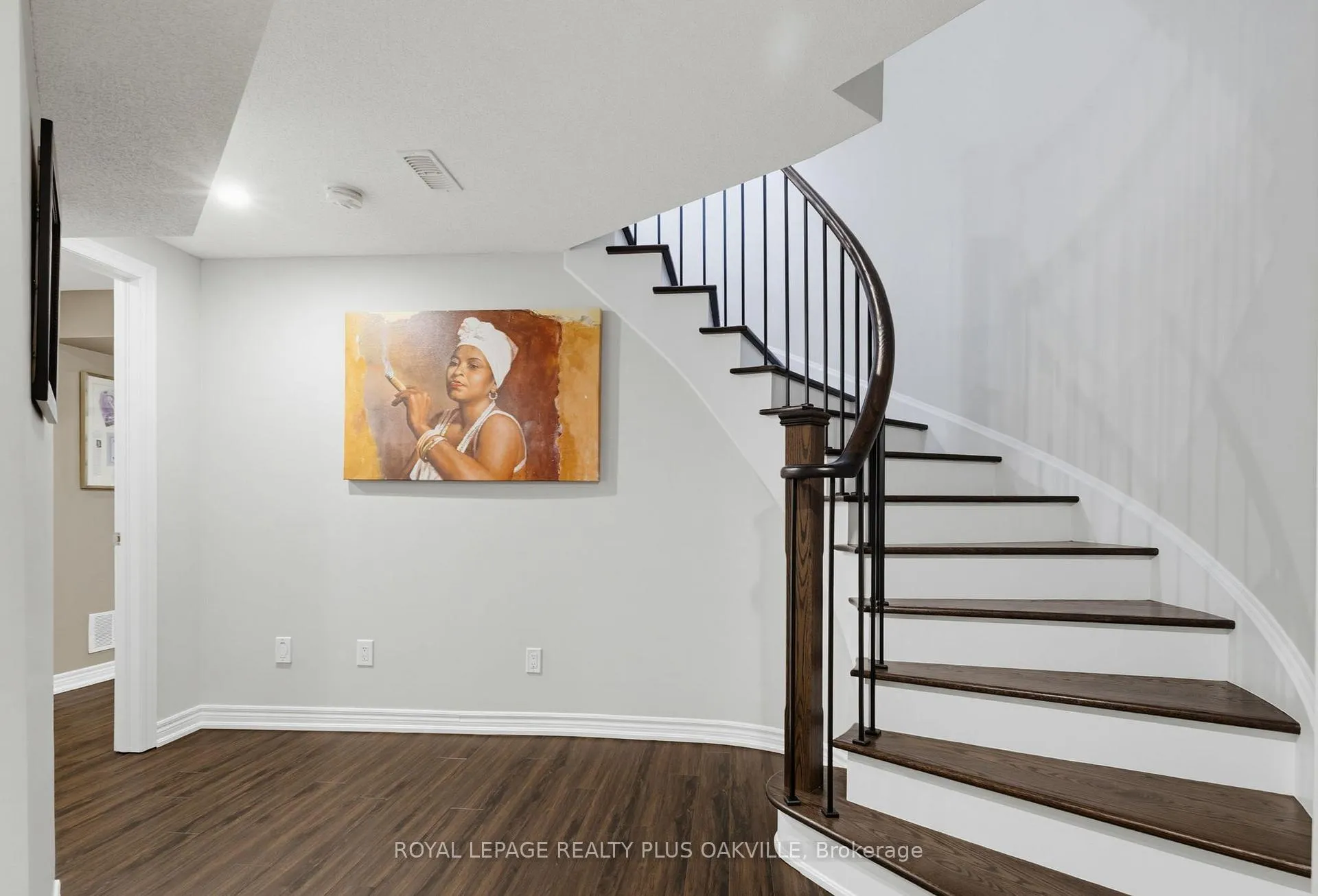 Photo 27 of 2444 Valleyridge Drive, Oakville, Bronte Creek — HOMEH