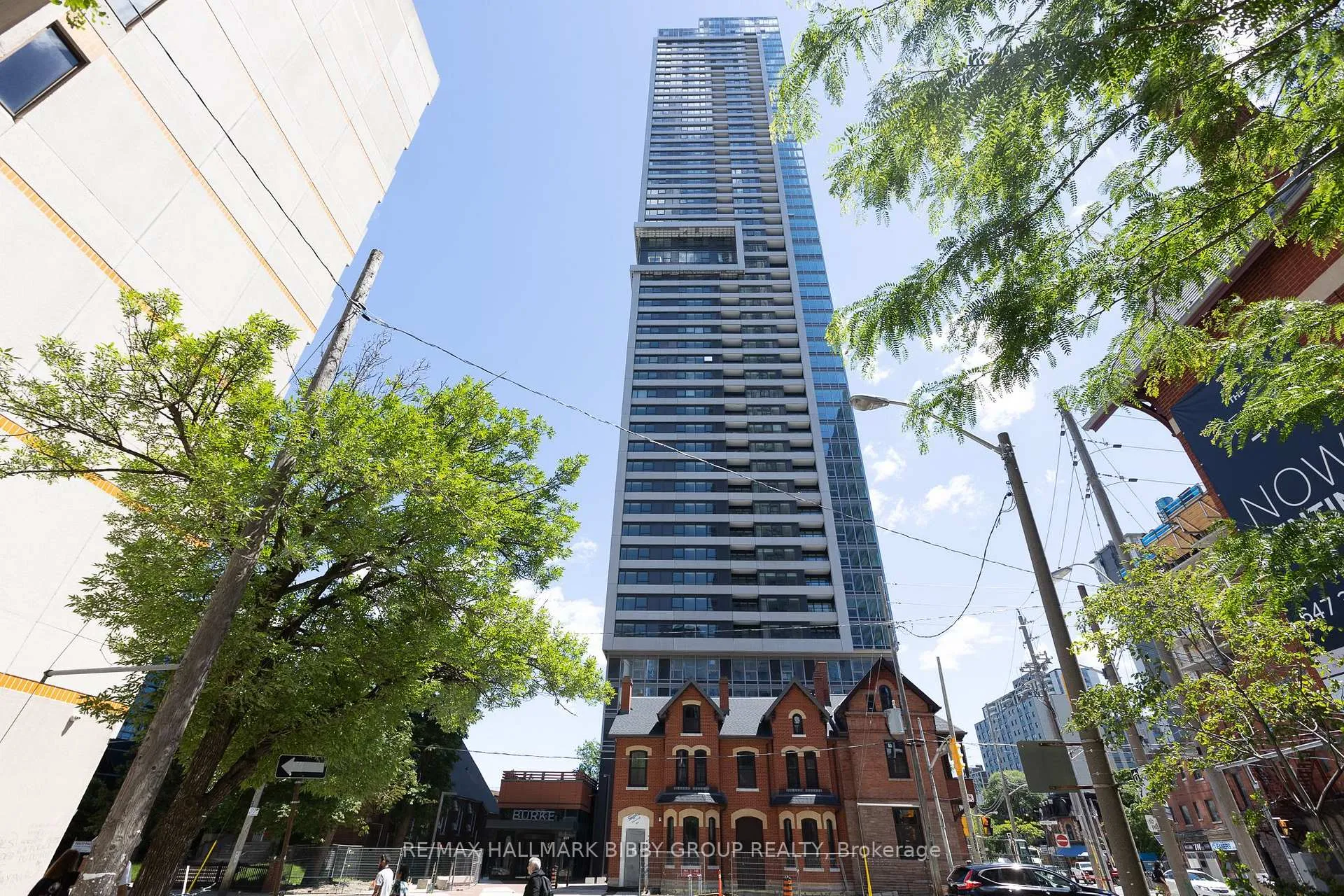 Photo 2 of Unit 803, 609 Sherbourne Street, Toronto, North St. James Town — HOMEH