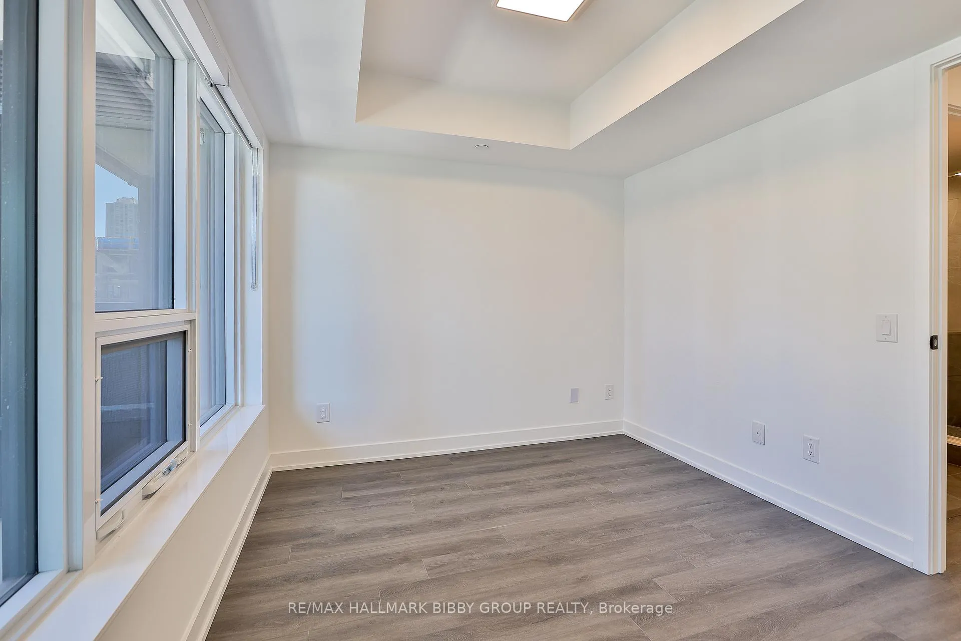 Photo 15 of Unit 803, 609 Sherbourne Street, Toronto, North St. James Town — HOMEH