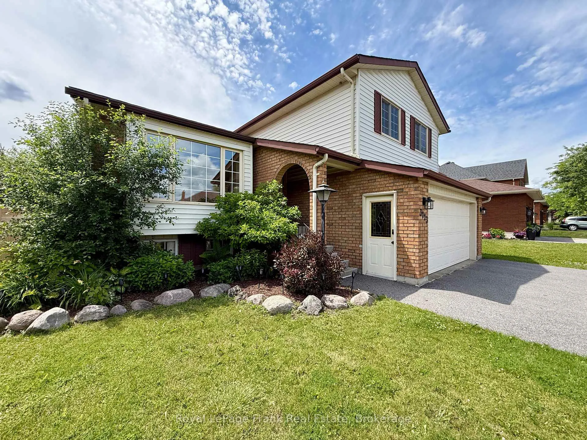 Photo 3 of 3113 Westridge Boulevard, Peterborough, Monaghan Ward 2 — HOMEH