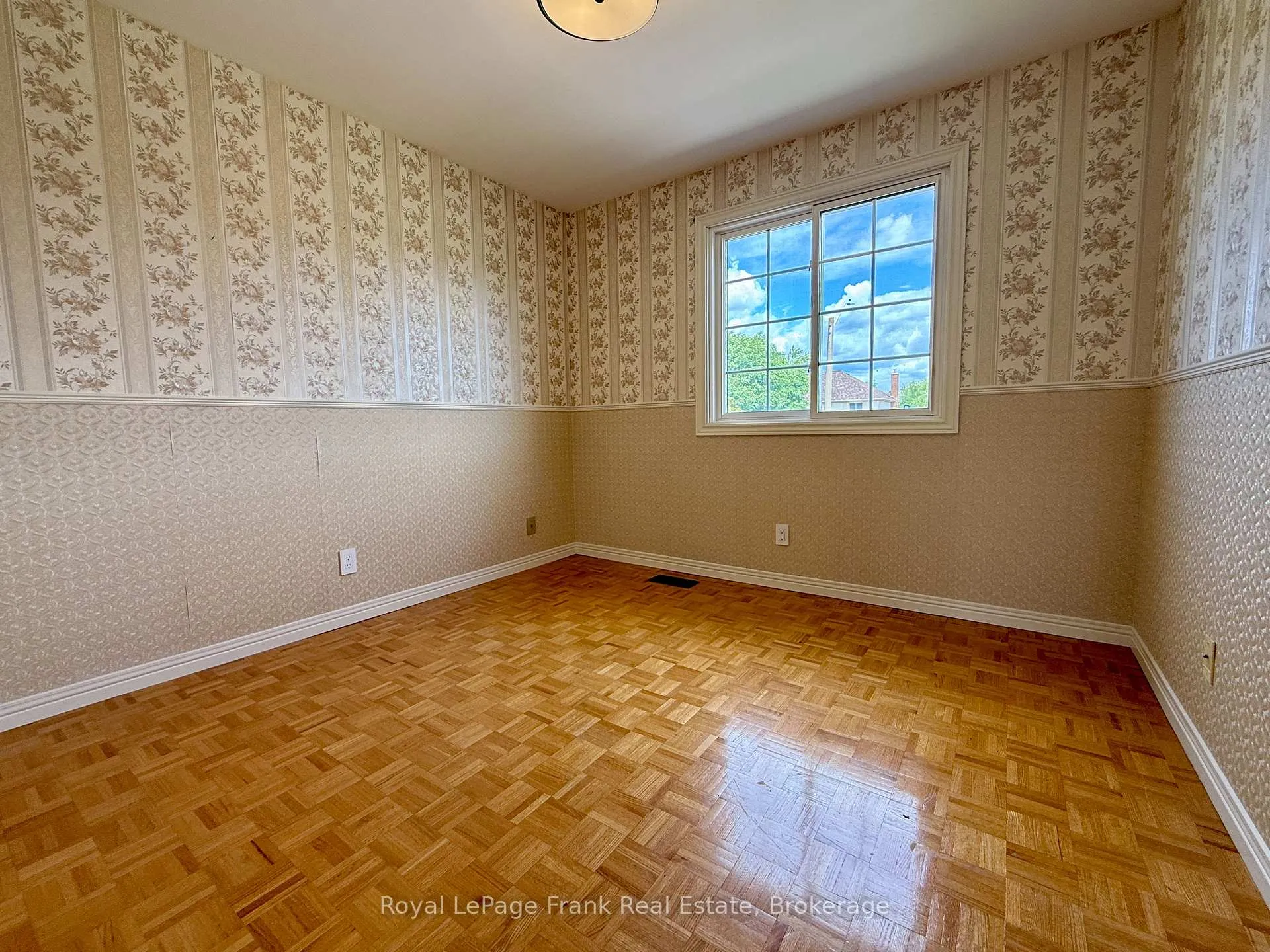 Photo 13 of 3113 Westridge Boulevard, Peterborough, Monaghan Ward 2 — HOMEH