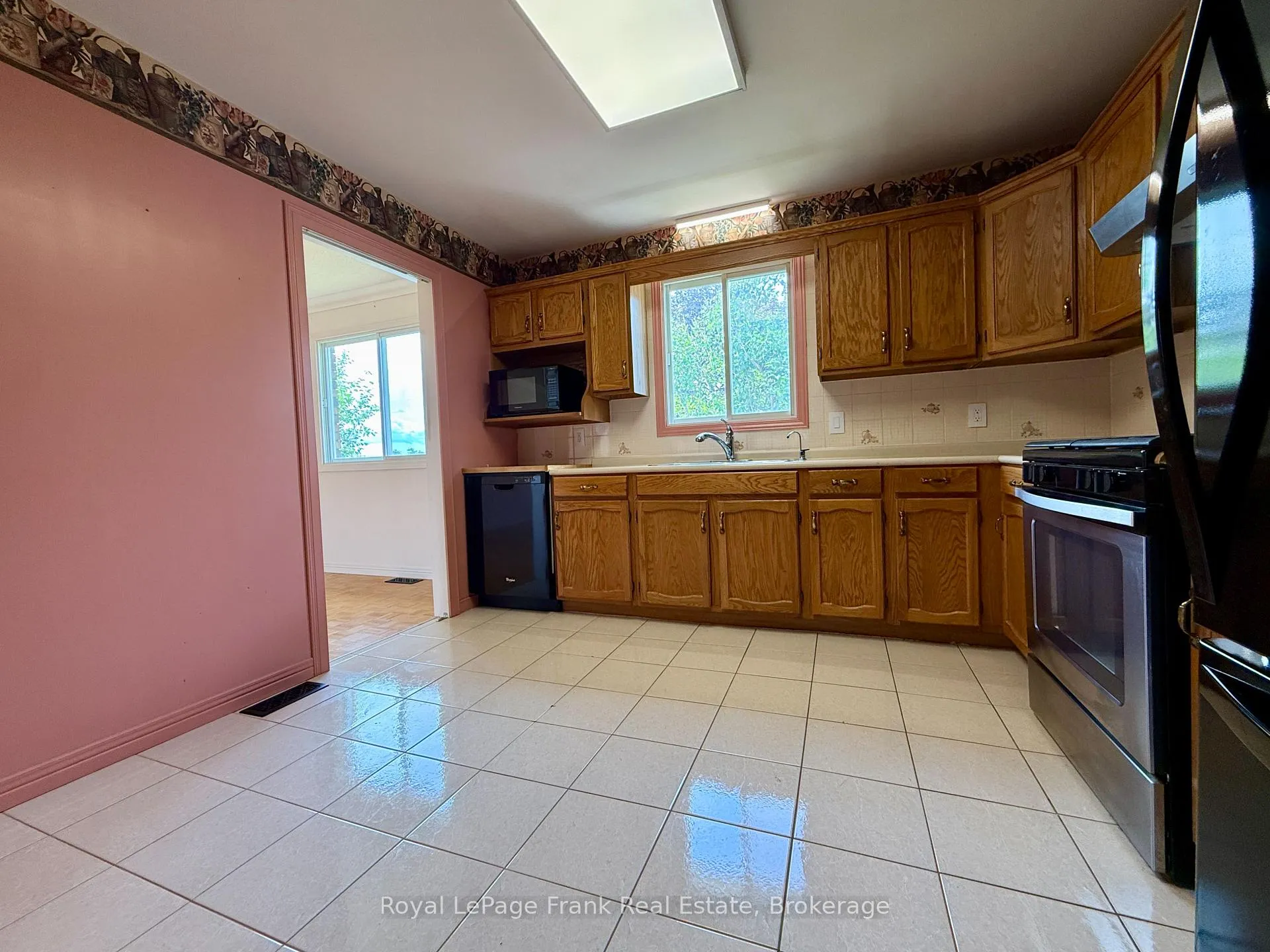 Photo 28 of 3113 Westridge Boulevard, Peterborough, Monaghan Ward 2 — HOMEH