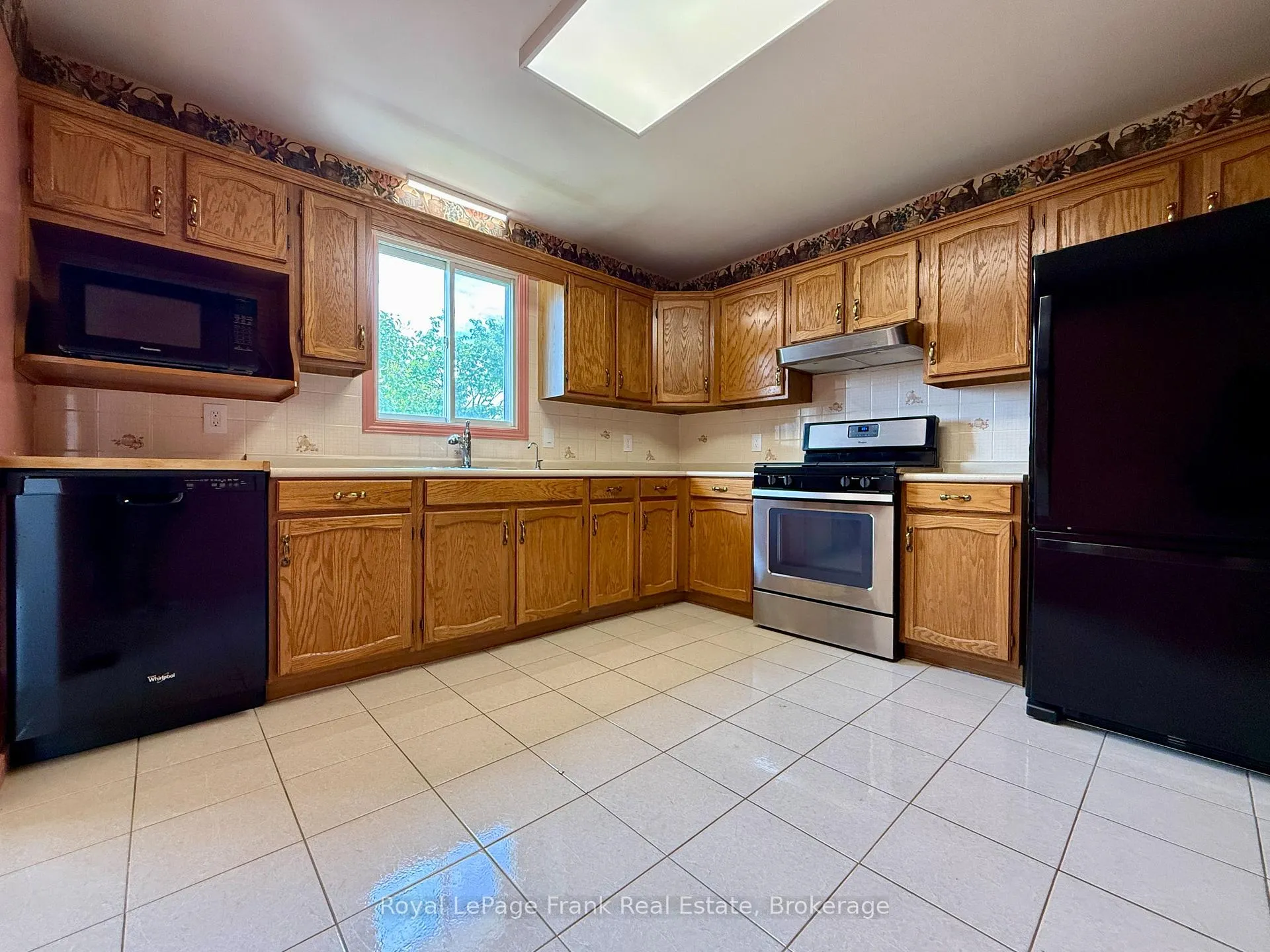 Photo 29 of 3113 Westridge Boulevard, Peterborough, Monaghan Ward 2 — HOMEH