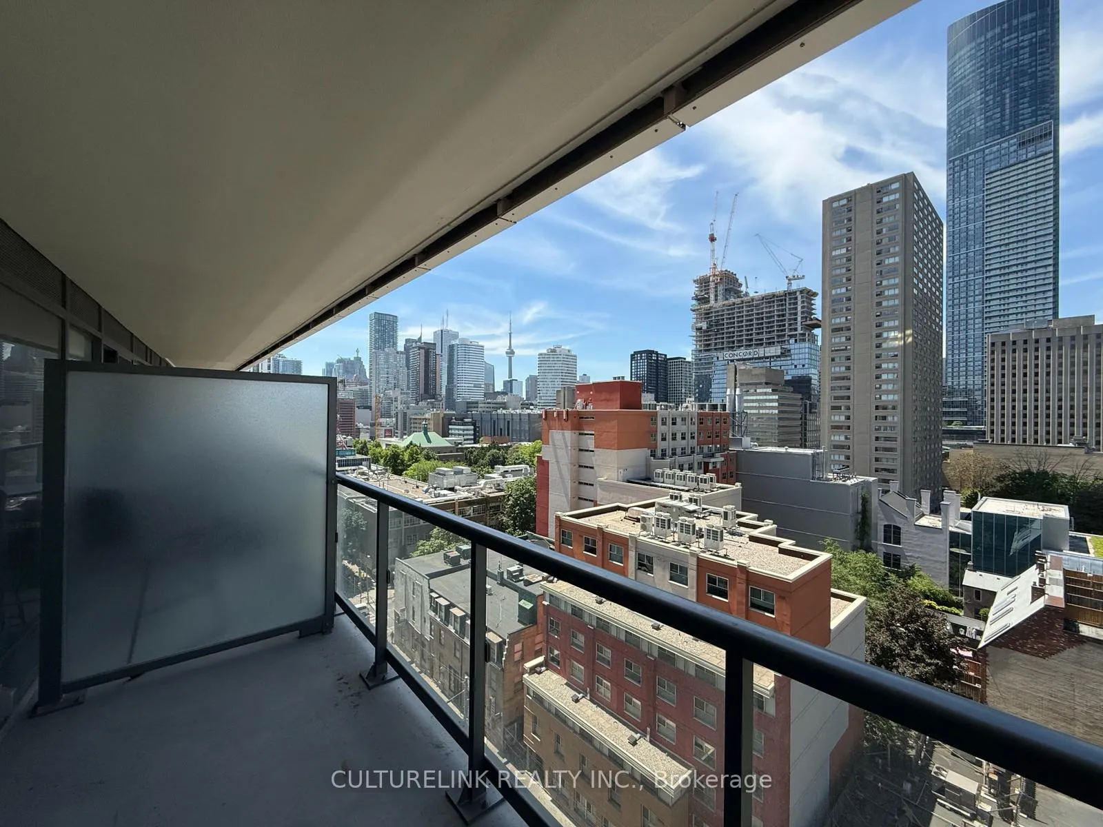 Photo 8 of Unit 902, 89 McGill Street, Toronto, Church-Yonge Corridor — HOMEH