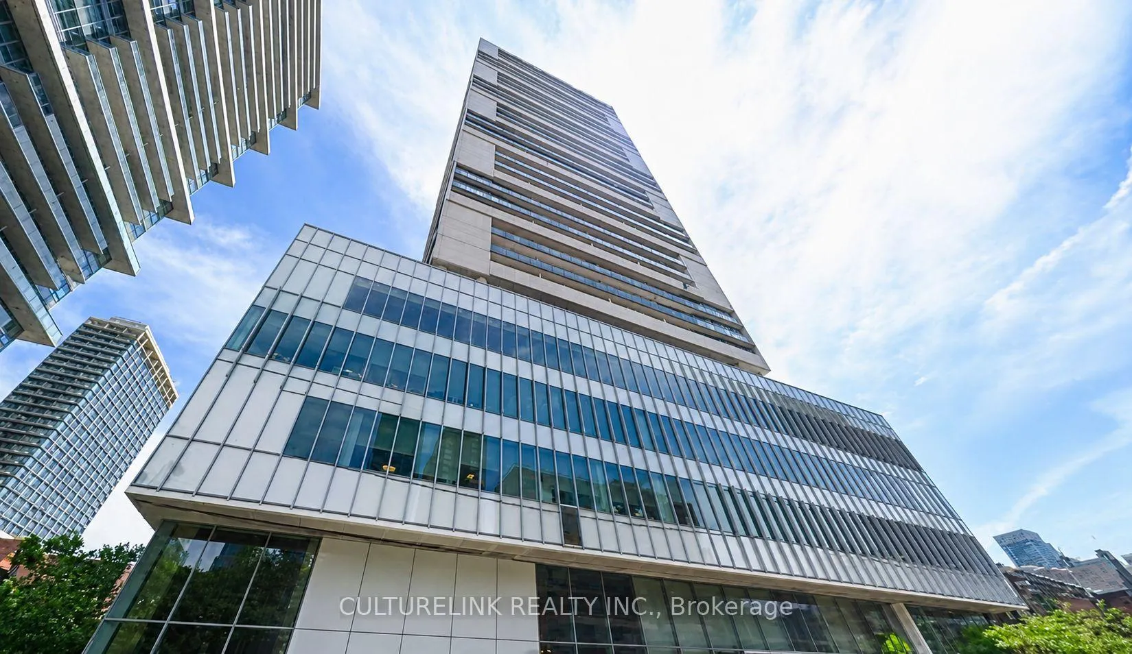 Photo 12 of Unit 902, 89 McGill Street, Toronto, Church-Yonge Corridor — HOMEH