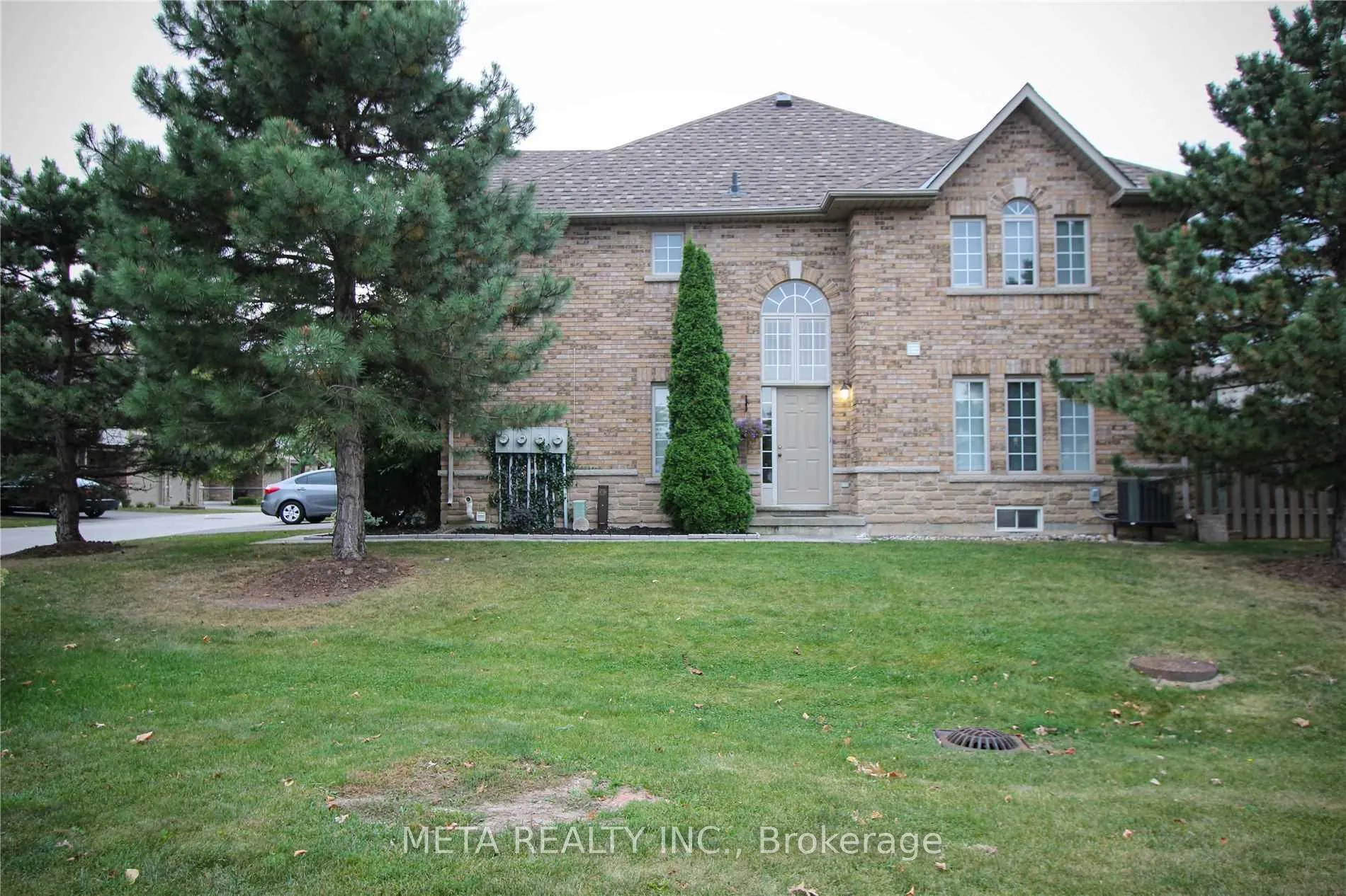 Photo 2 of Unit 35, 1276 Silvan Forest Drive, Burlington, Tansley — HOMEH