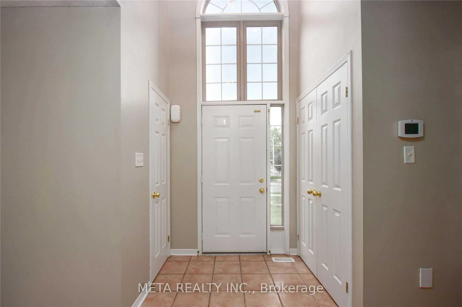 Photo 3 of Unit 35, 1276 Silvan Forest Drive, Burlington, Tansley — HOMEH