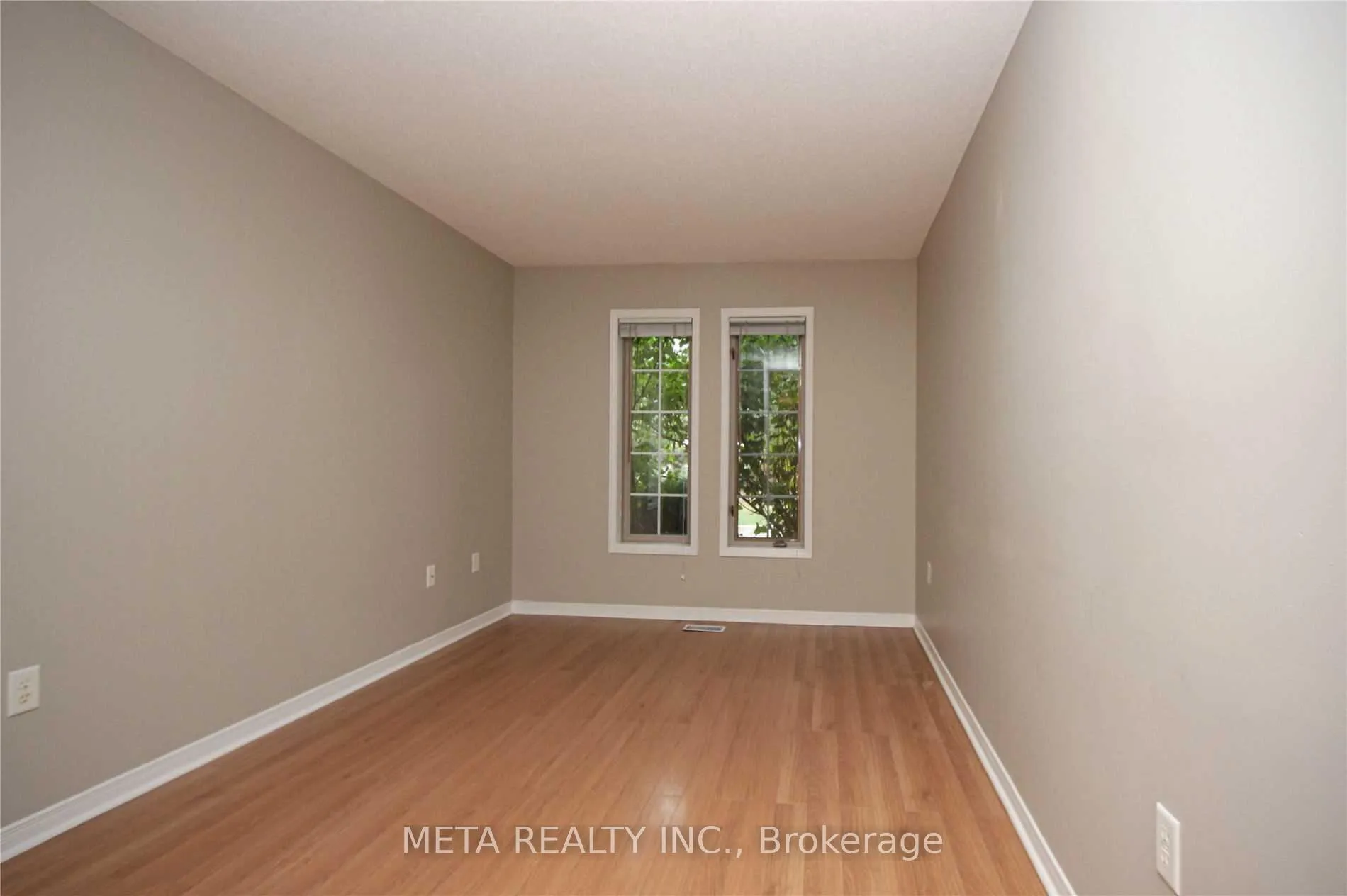 Photo 4 of Unit 35, 1276 Silvan Forest Drive, Burlington, Tansley — HOMEH