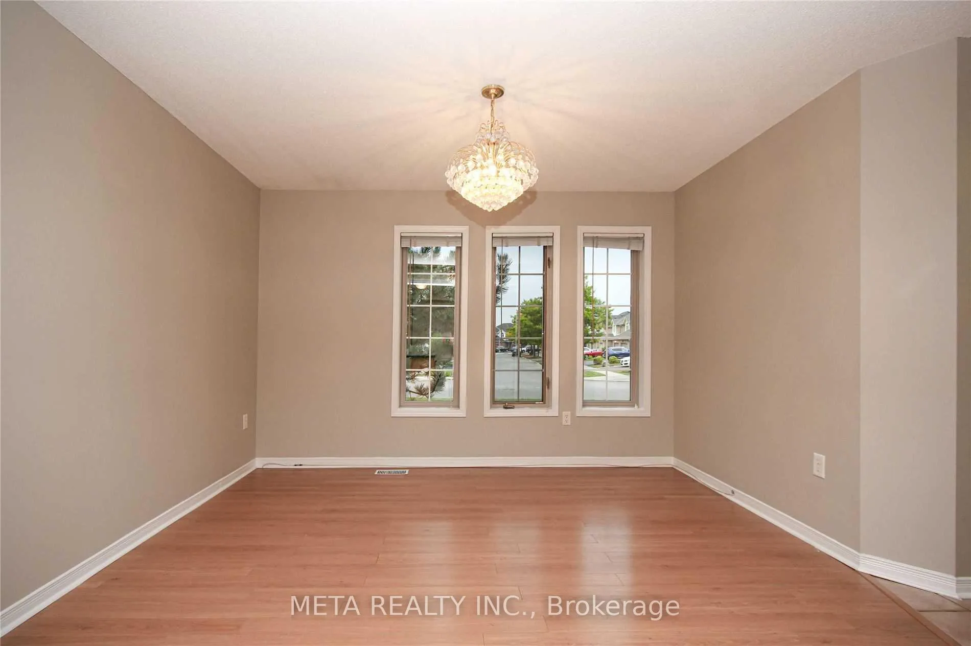Photo 6 of Unit 35, 1276 Silvan Forest Drive, Burlington, Tansley — HOMEH