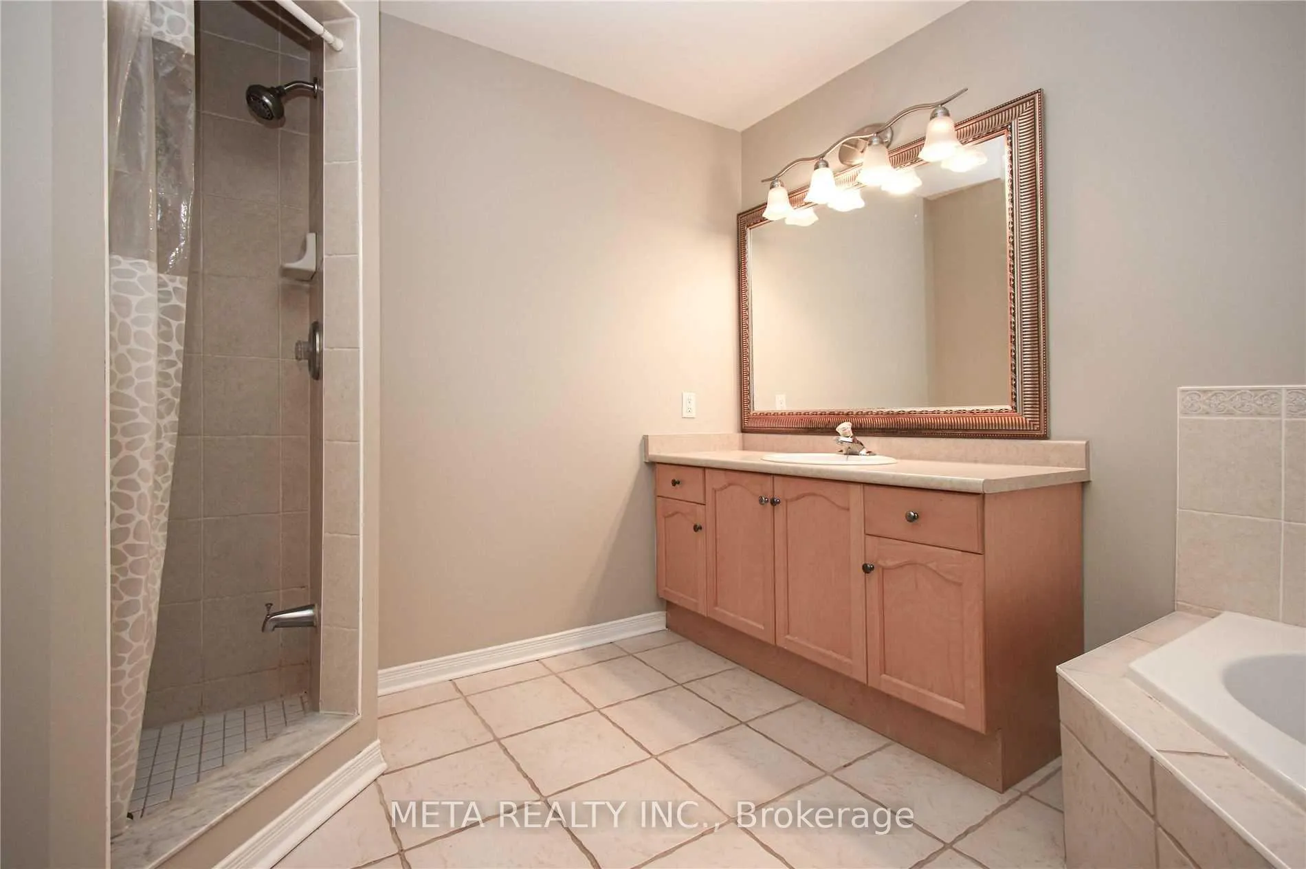 Photo 15 of Unit 35, 1276 Silvan Forest Drive, Burlington, Tansley — HOMEH