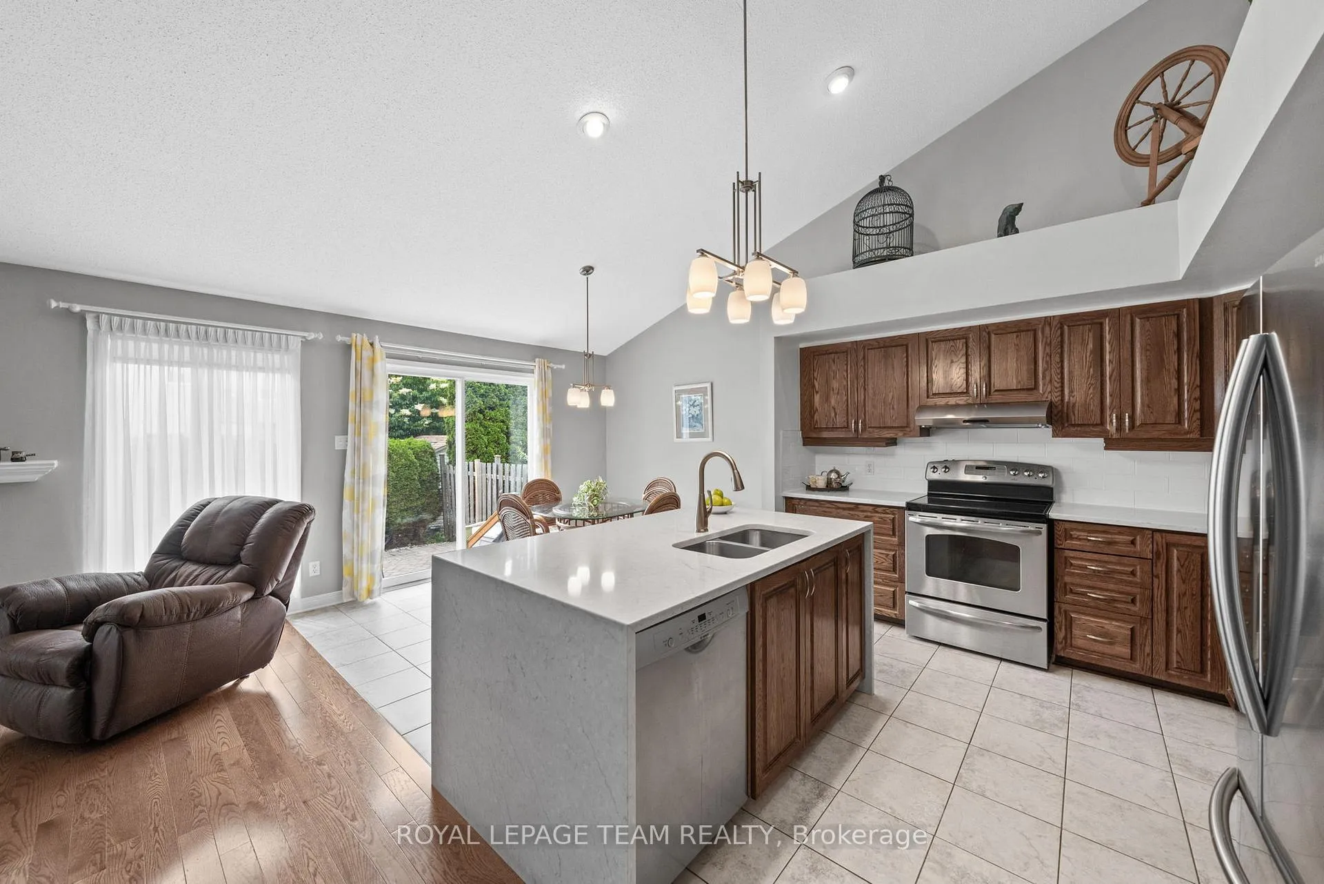 Photo 12 of 51 Settler's Ridge Way, Ottawa, Barrhaven - Longfields — HOMEH