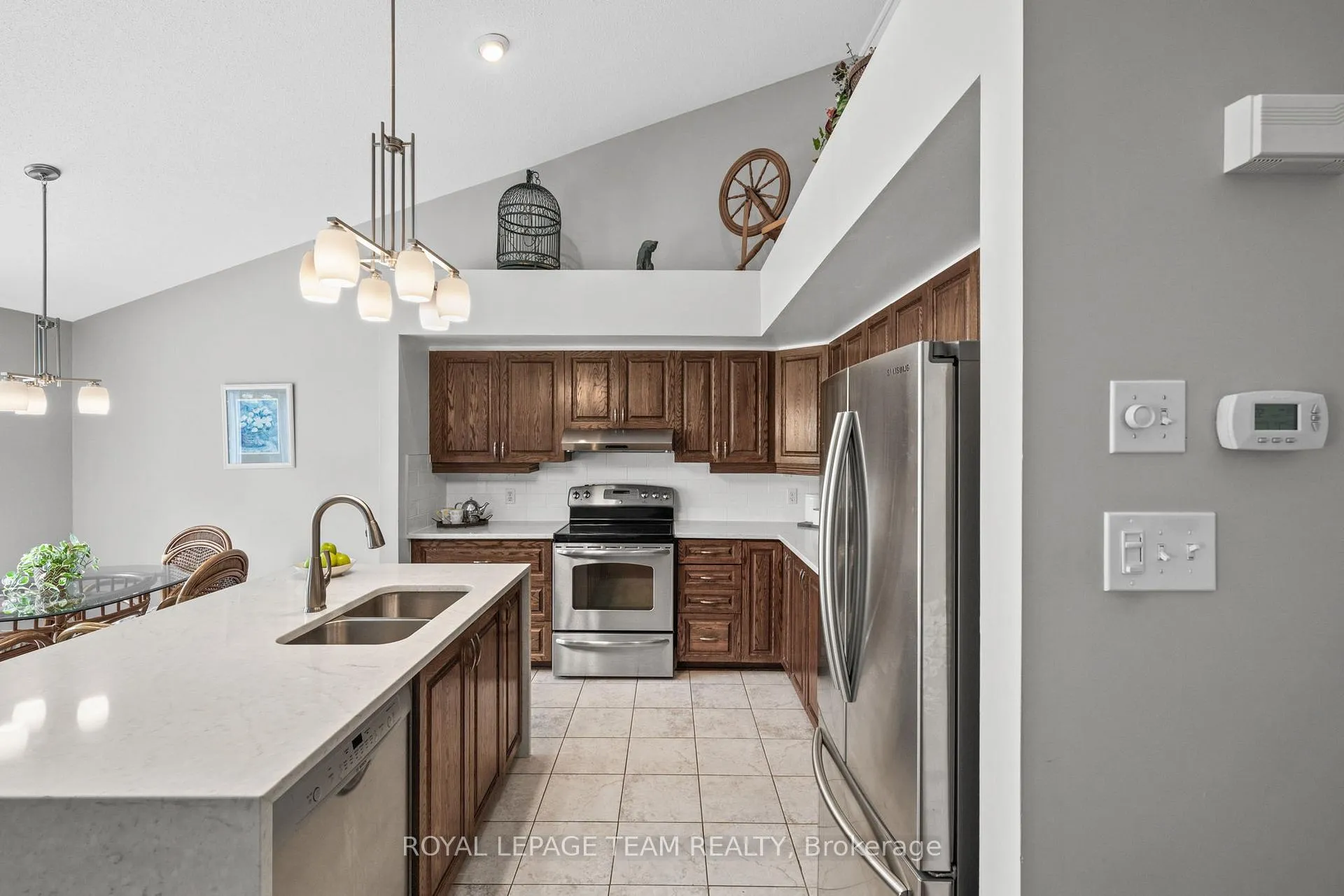 Photo 13 of 51 Settler's Ridge Way, Ottawa, Barrhaven - Longfields — HOMEH