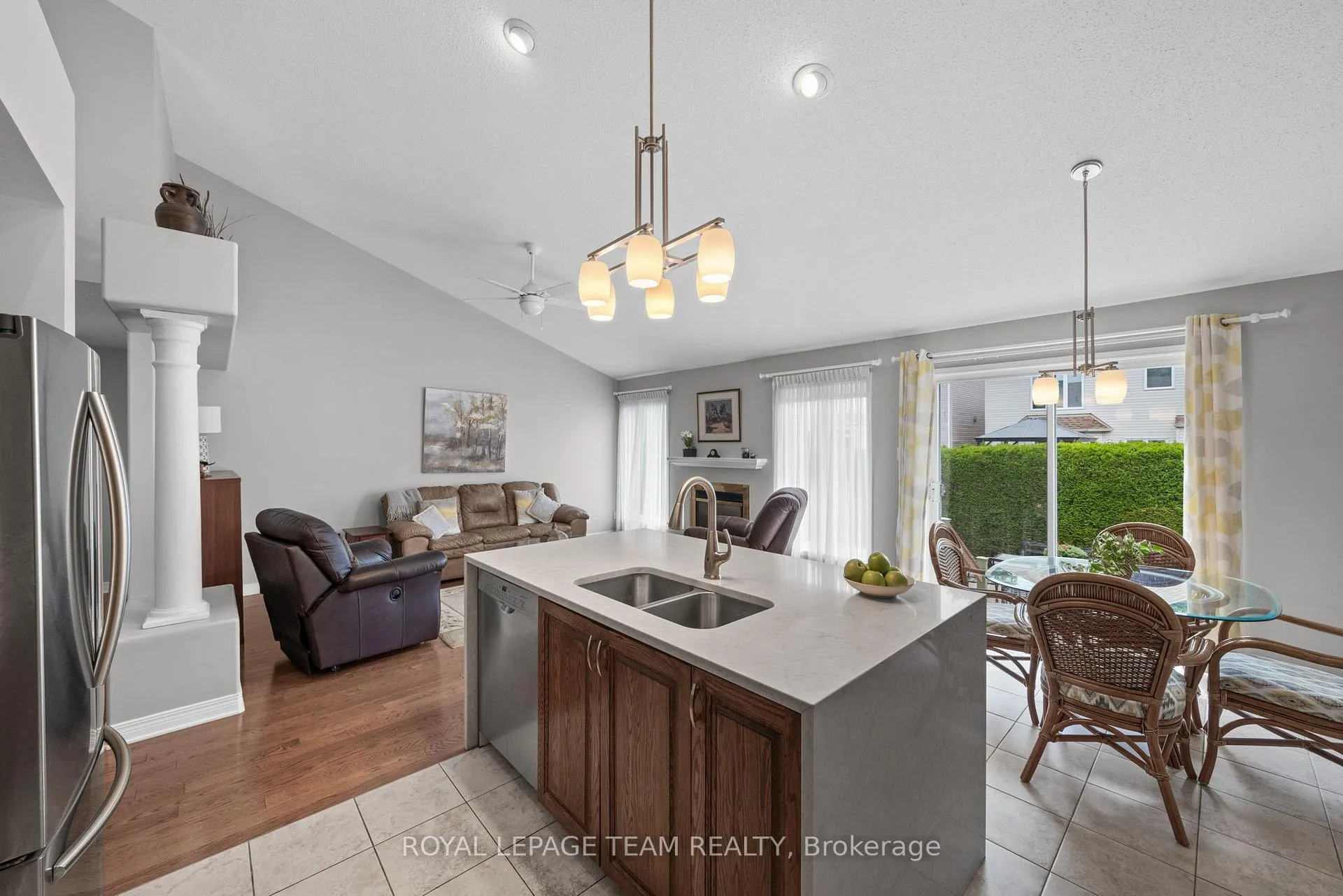 Photo 14 of 51 Settler's Ridge Way, Ottawa, Barrhaven - Longfields — HOMEH