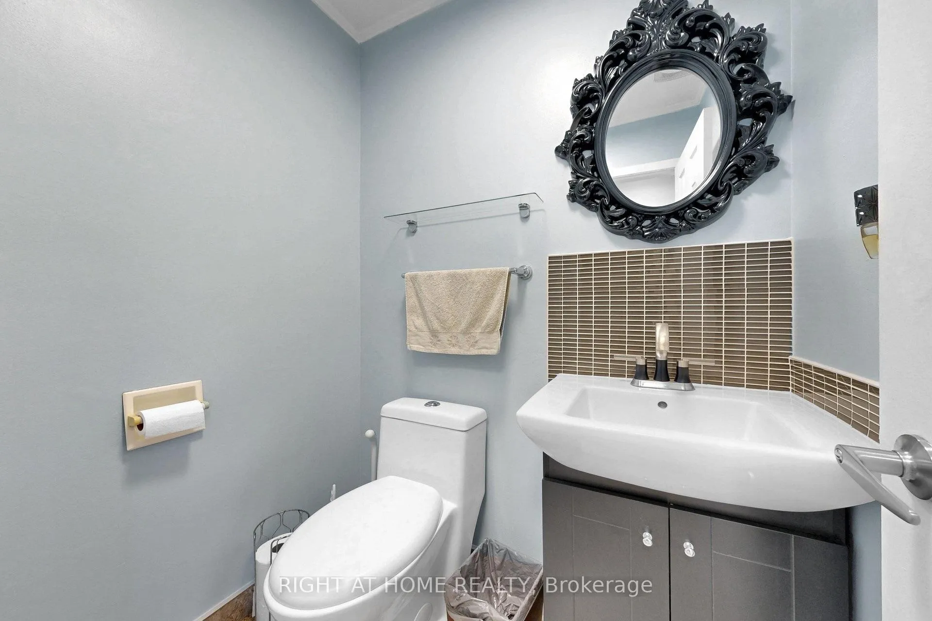 Photo 23 of 41 Flamingo Crescent, Brampton, Southgate — HOMEH