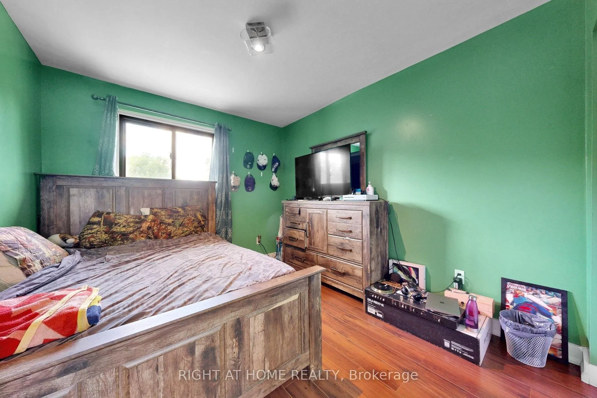 Photo 25 of 41 Flamingo Crescent, Brampton, Southgate — HOMEH