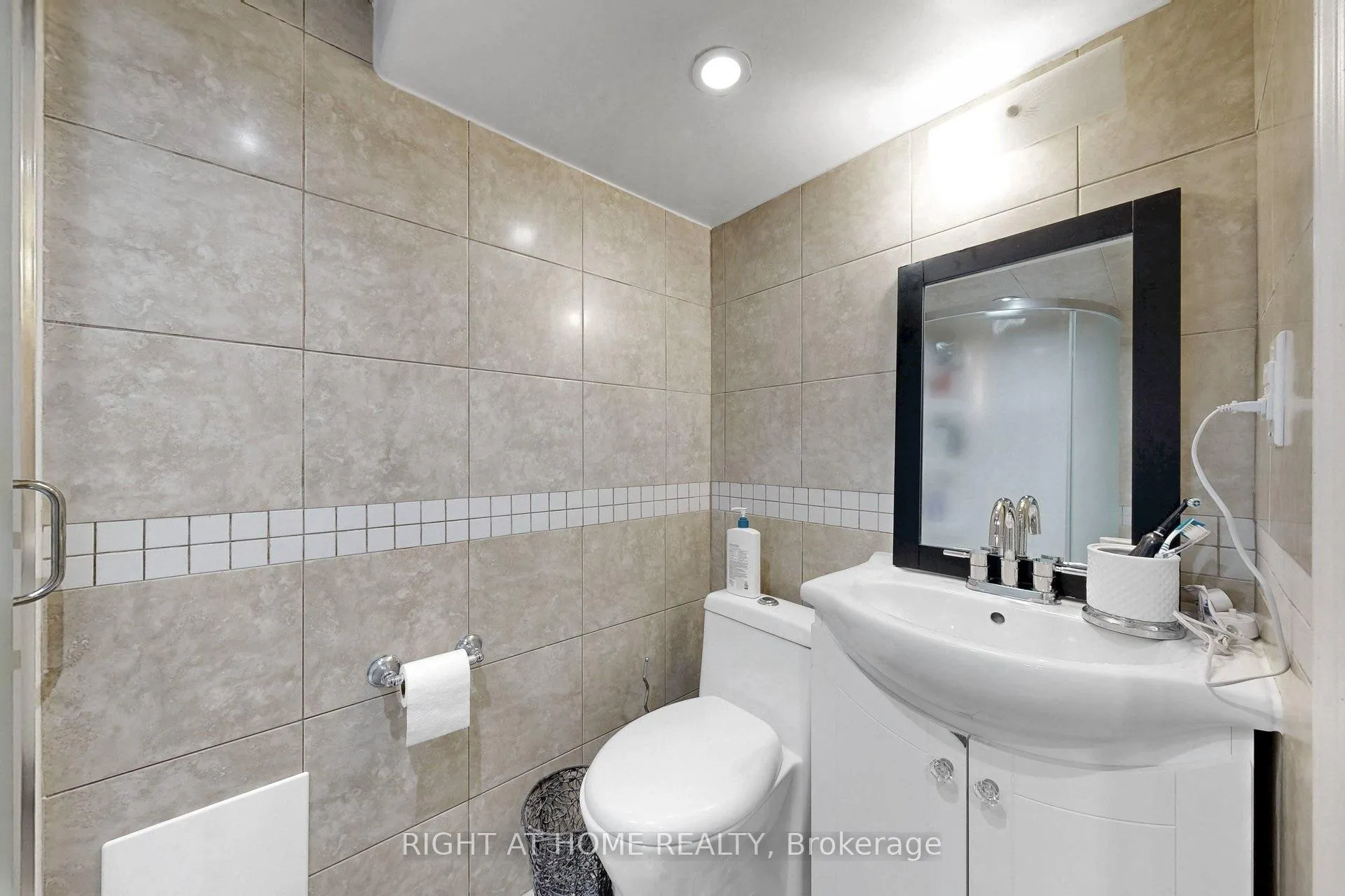Photo 32 of 41 Flamingo Crescent, Brampton, Southgate — HOMEH