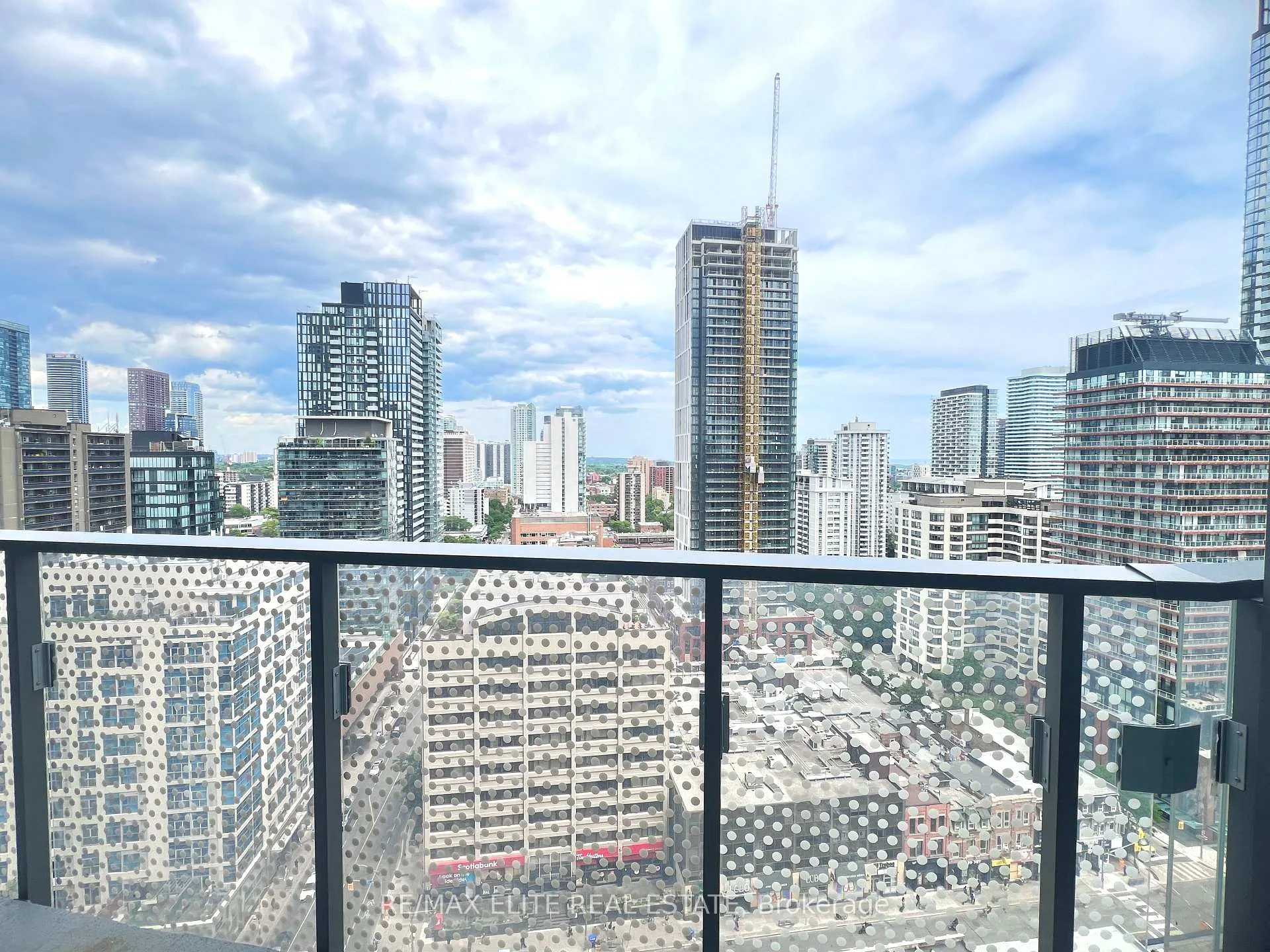 Photo 13 of Unit 1812, 11 Wellesley Street W, Toronto, Bay Street Corridor — HOMEH