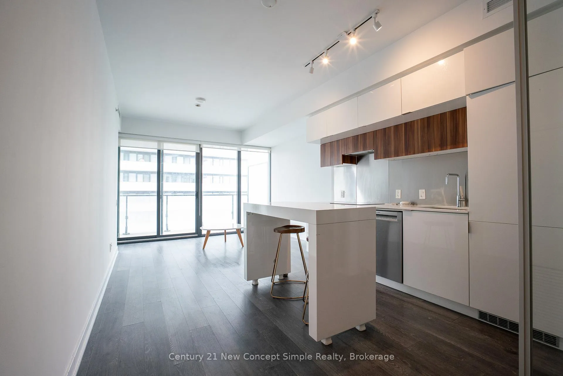 Photo 6 of Unit 2301, 185 Roehampton Avenue, Toronto, Mount Pleasant West — HOMEH