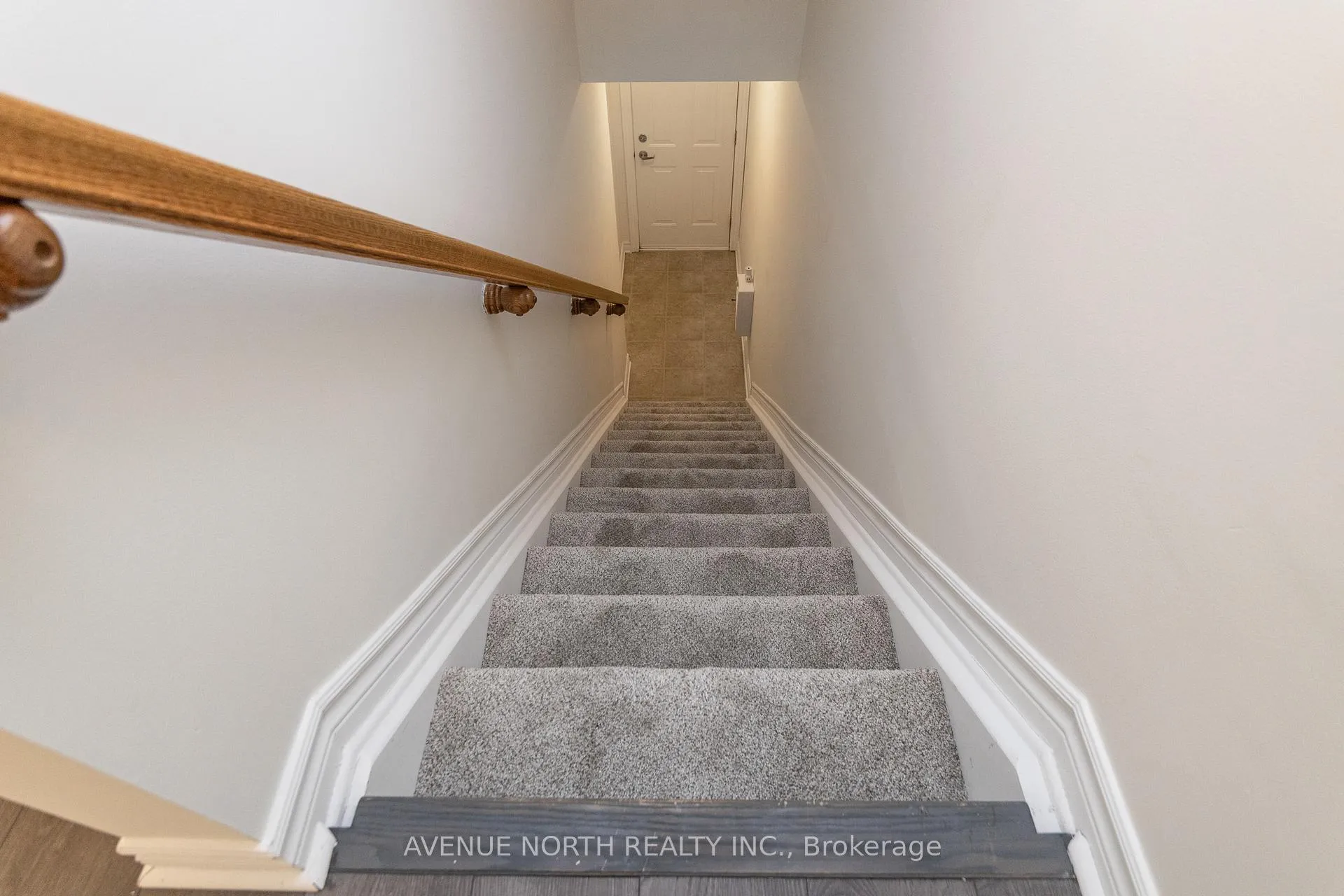 Photo 3 of 573B Chapman Mills Drive, Ottawa, Barrhaven - Strandherd — HOMEH