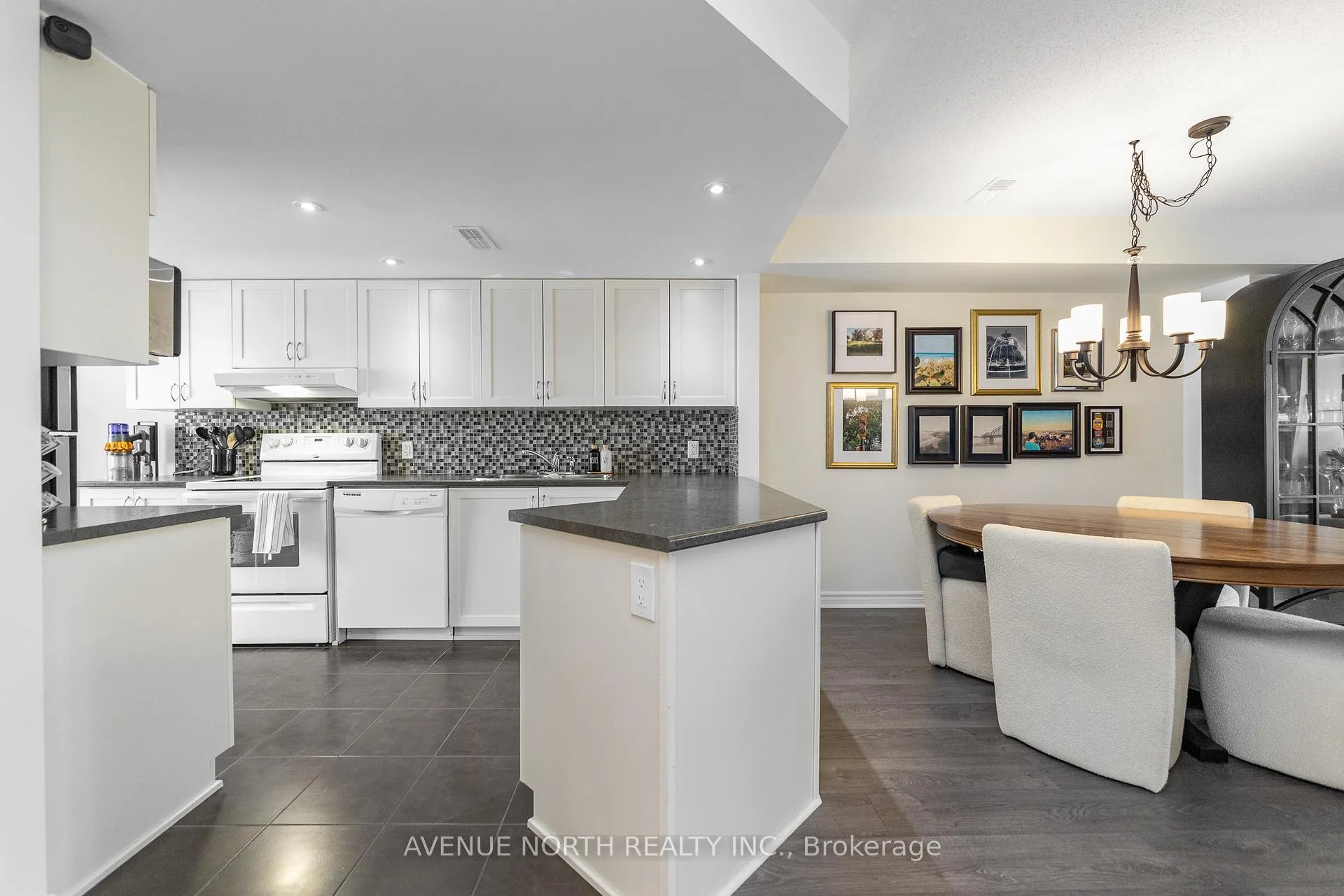 Photo 14 of 573B Chapman Mills Drive, Ottawa, Barrhaven - Strandherd — HOMEH