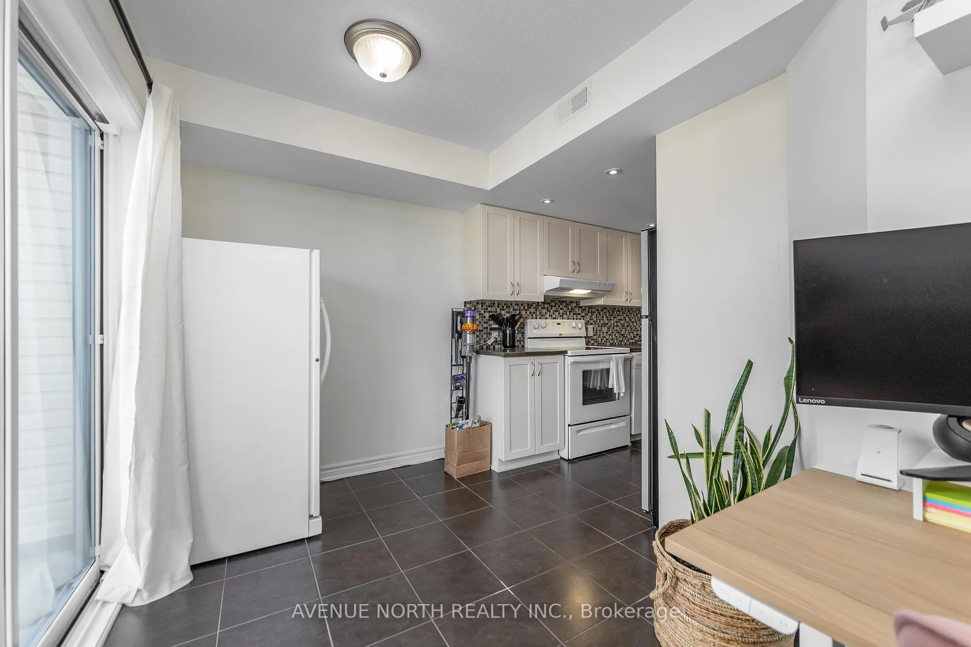 Photo 23 of 573B Chapman Mills Drive, Ottawa, Barrhaven - Strandherd — HOMEH