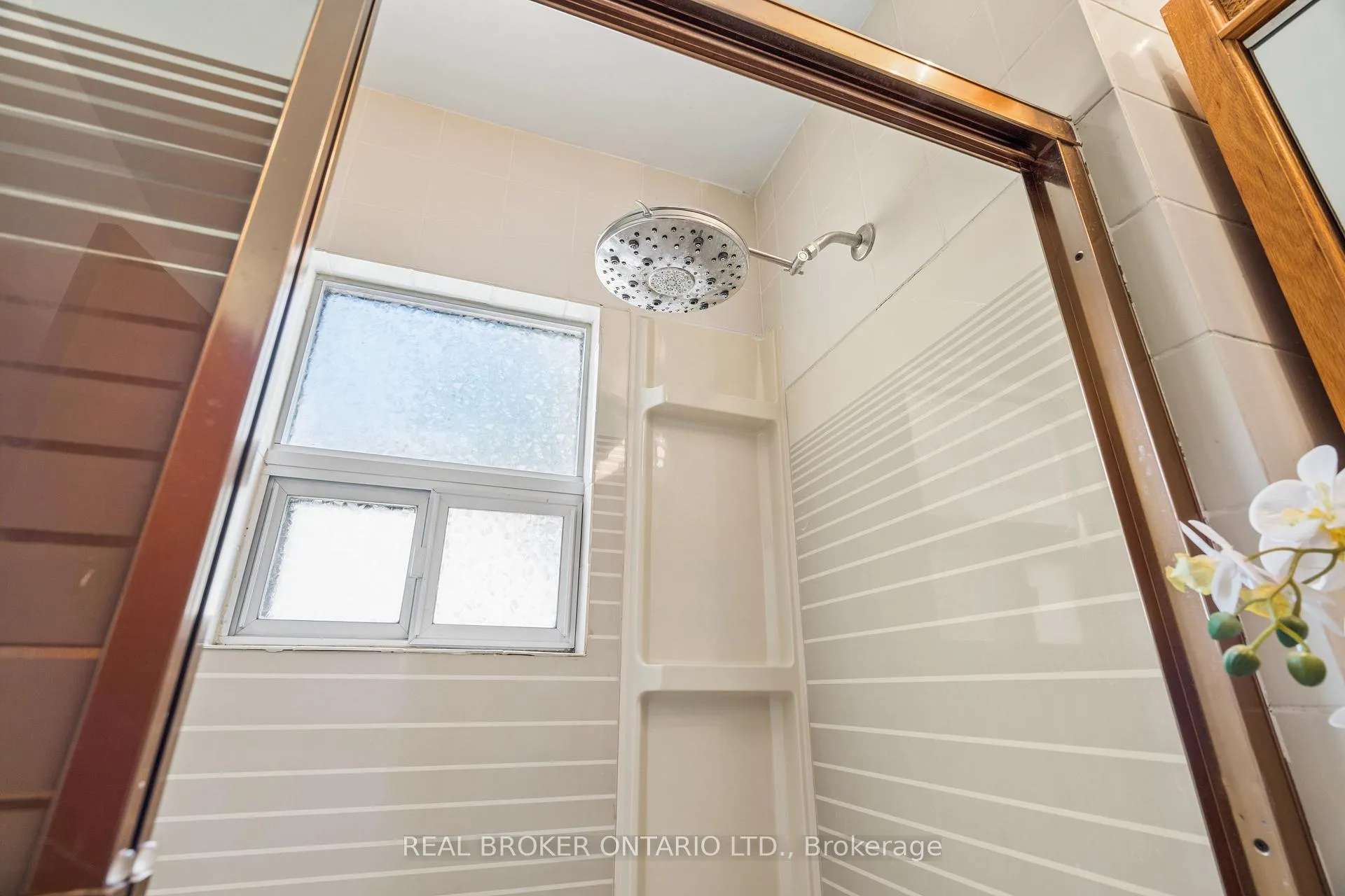 Photo 19 of 230 Mason Boulevard, Halton Hills, Acton — HOMEH