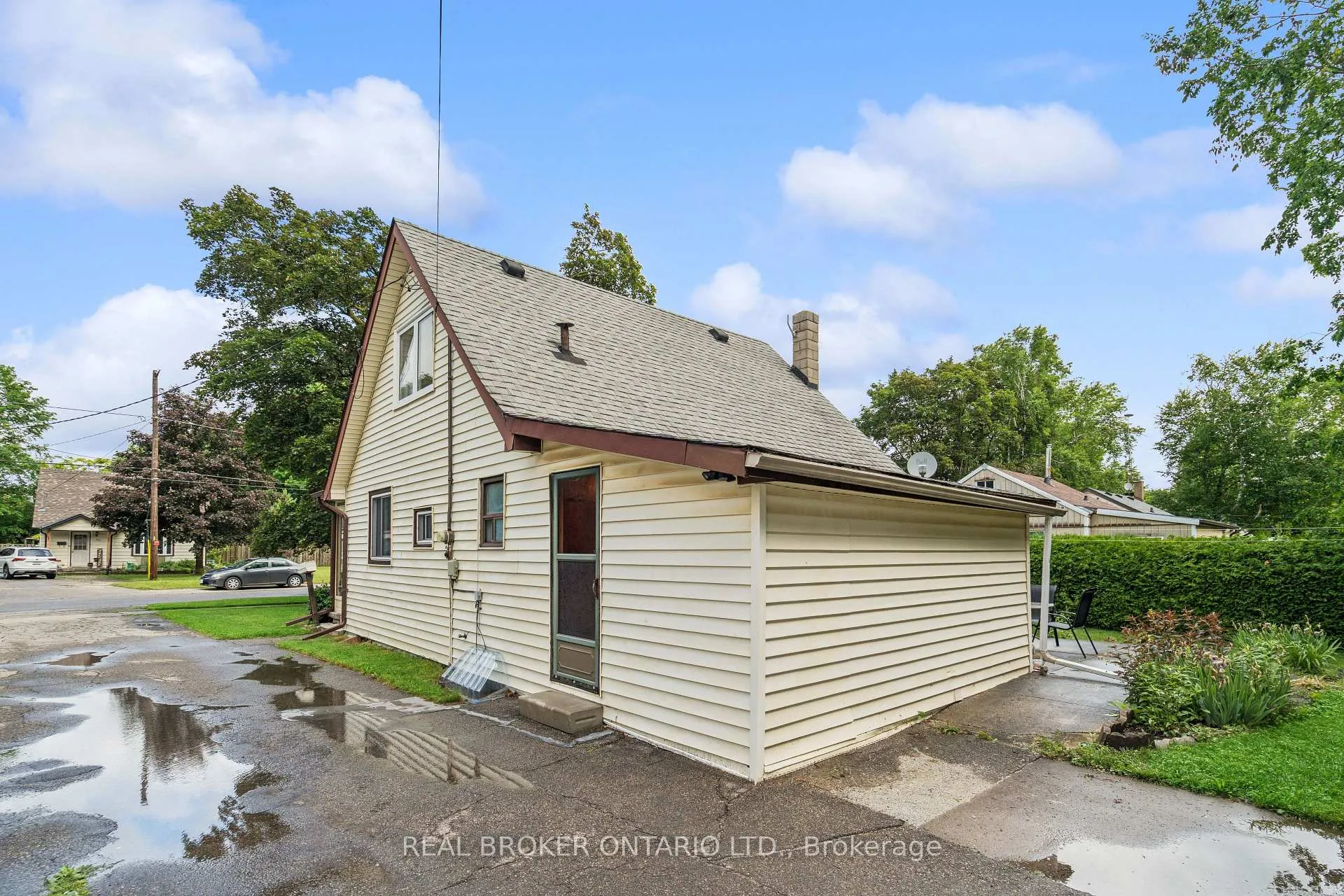 Photo 45 of 230 Mason Boulevard, Halton Hills, Acton — HOMEH