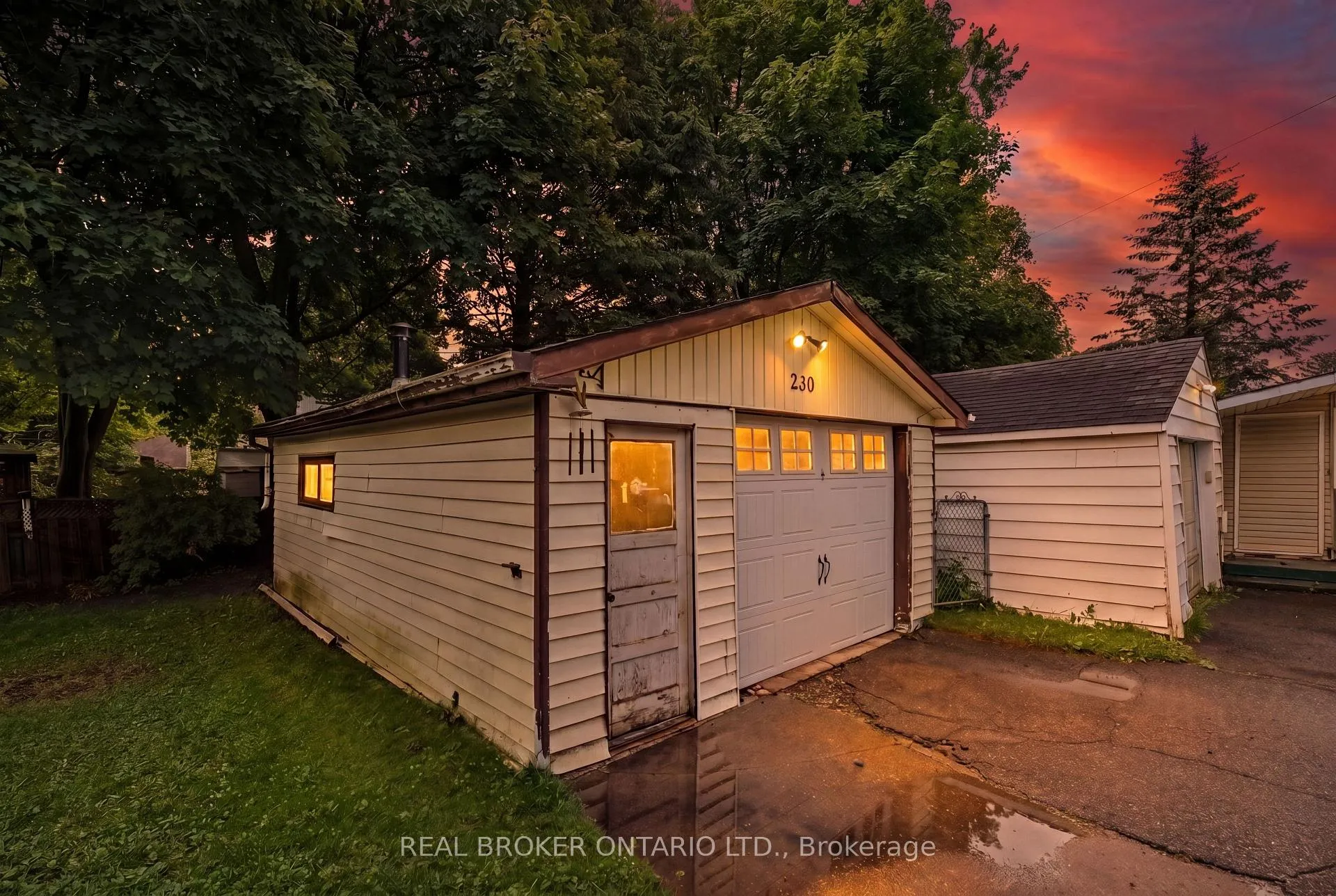 Photo 46 of 230 Mason Boulevard, Halton Hills, Acton — HOMEH