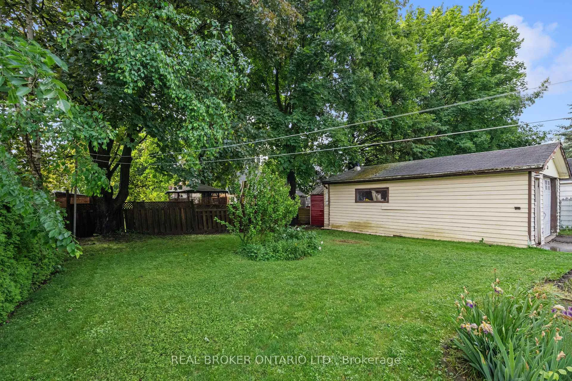 Photo 47 of 230 Mason Boulevard, Halton Hills, Acton — HOMEH