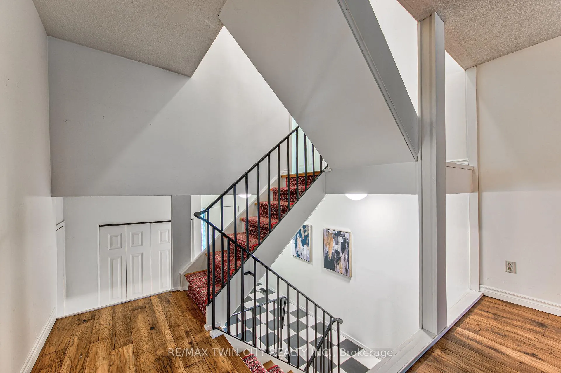 Photo 9 of Unit 13, 206 Candlewood Crescent, Waterloo, Beechwood West — HOMEH