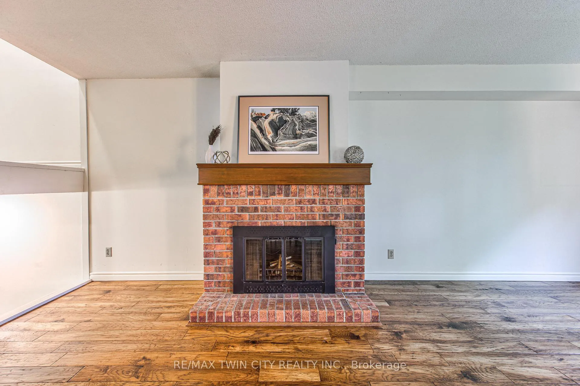 Photo 11 of Unit 13, 206 Candlewood Crescent, Waterloo, Beechwood West — HOMEH