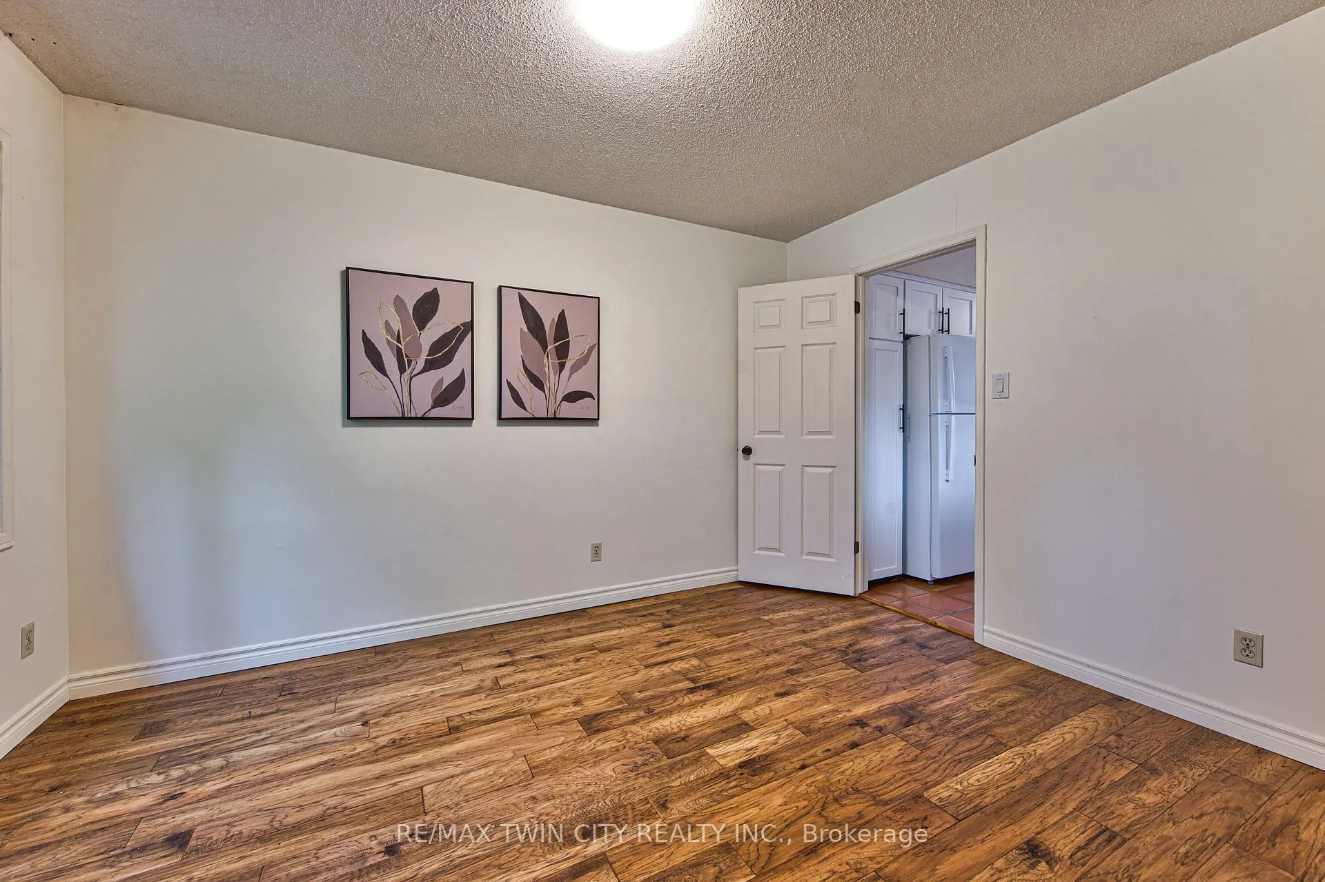 Photo 14 of Unit 13, 206 Candlewood Crescent, Waterloo, Beechwood West — HOMEH