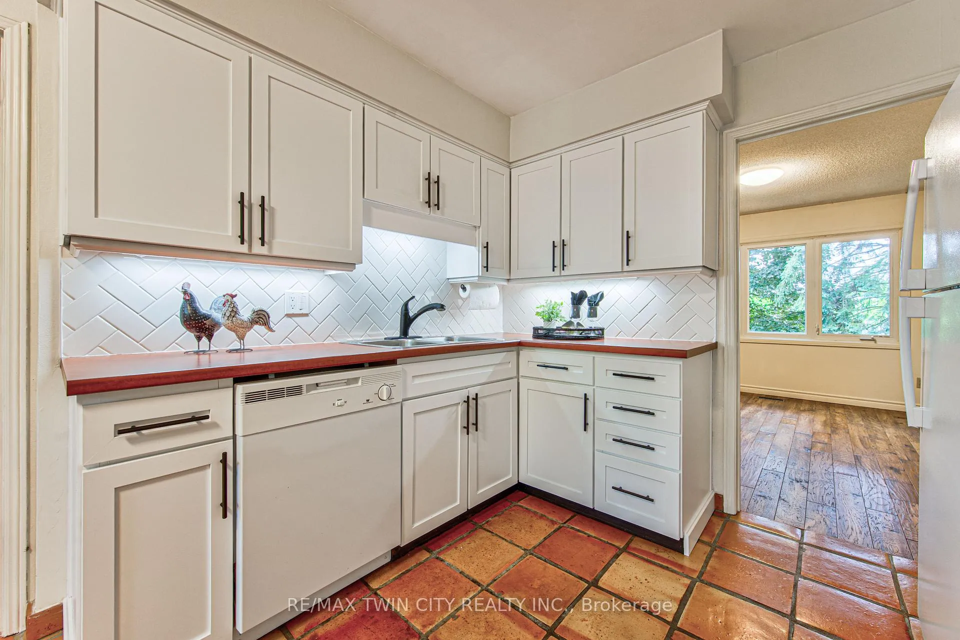 Photo 17 of Unit 13, 206 Candlewood Crescent, Waterloo, Beechwood West — HOMEH